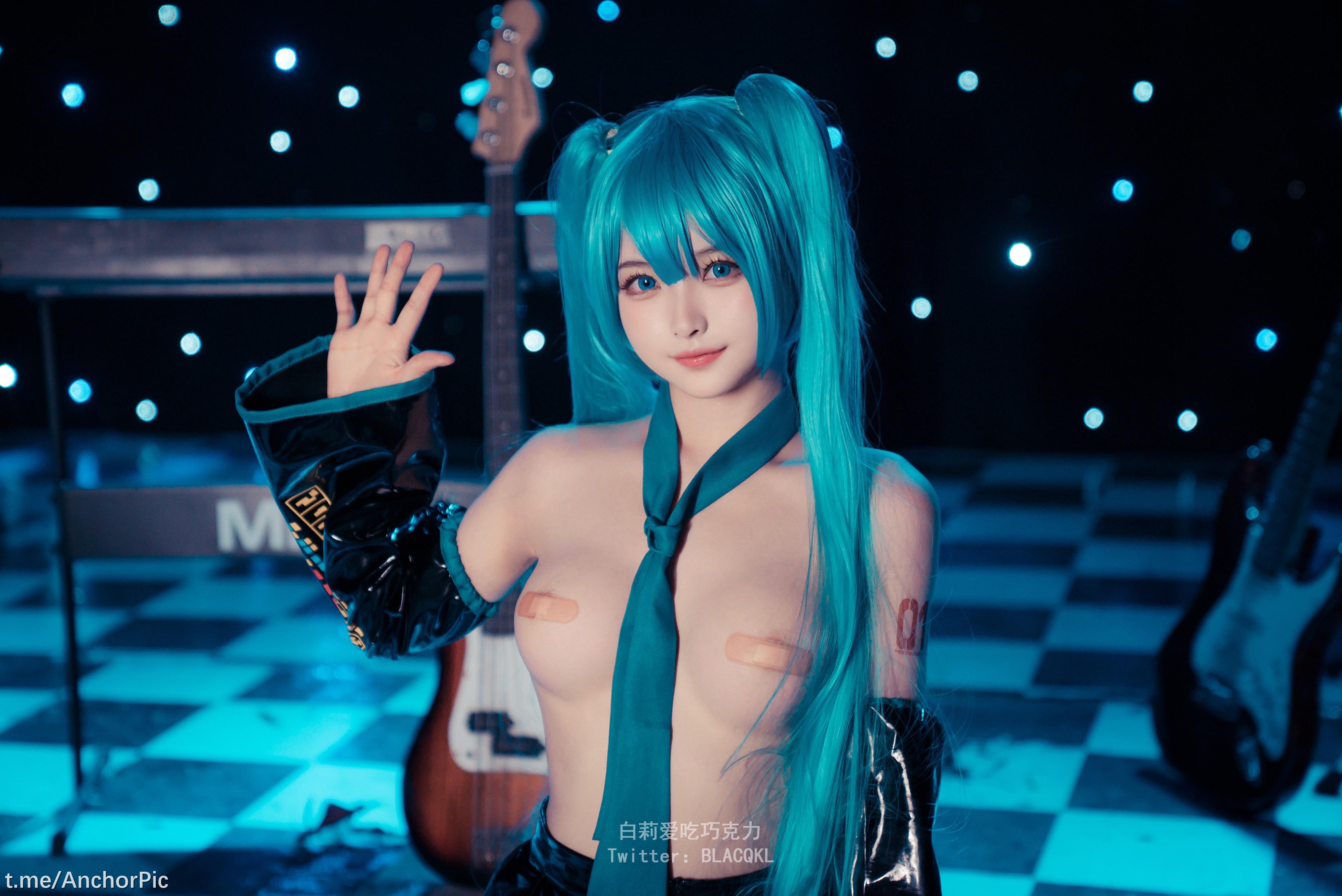 ไป่ลี่ชอบกินช็อกโกแลต - miku ฮัตสึเนะ มิคุ 102P