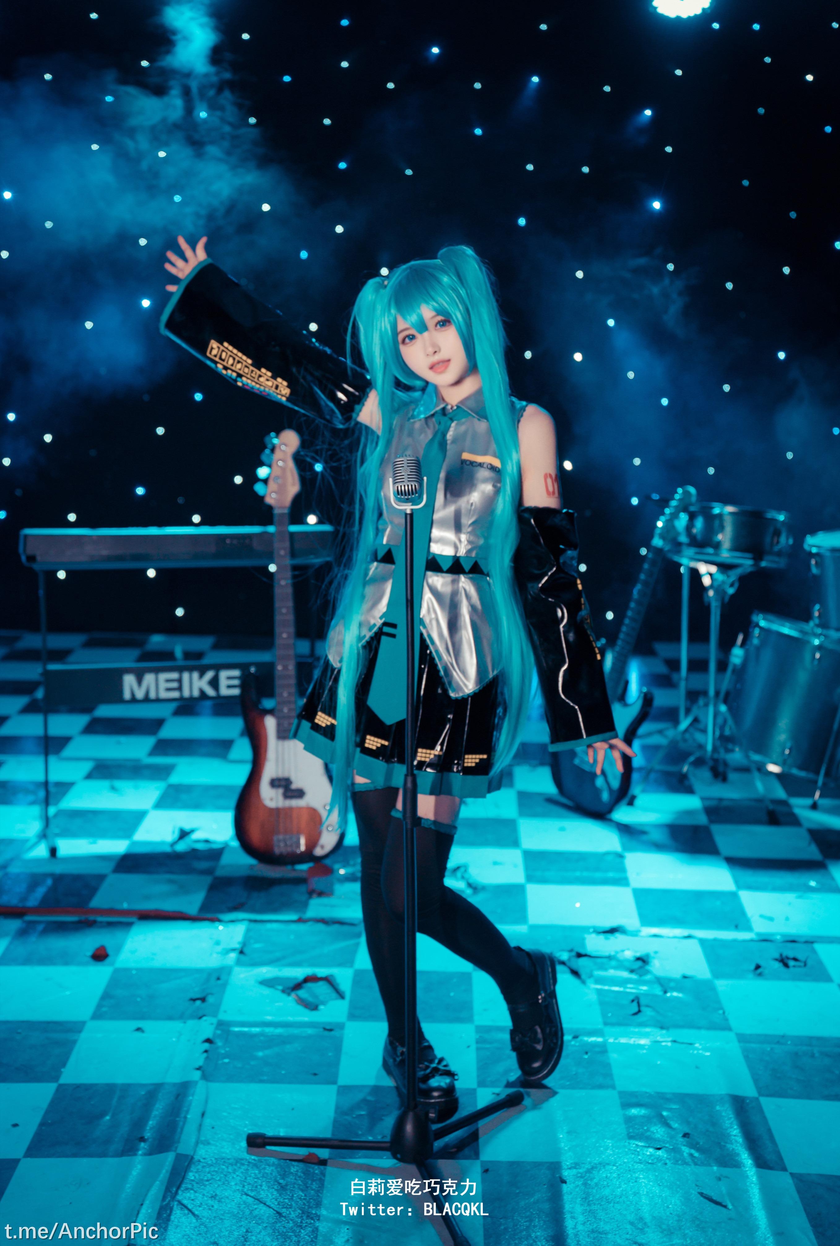 Bạch Ly yêu thích ăn socola - miku Hatsune Miku 102P