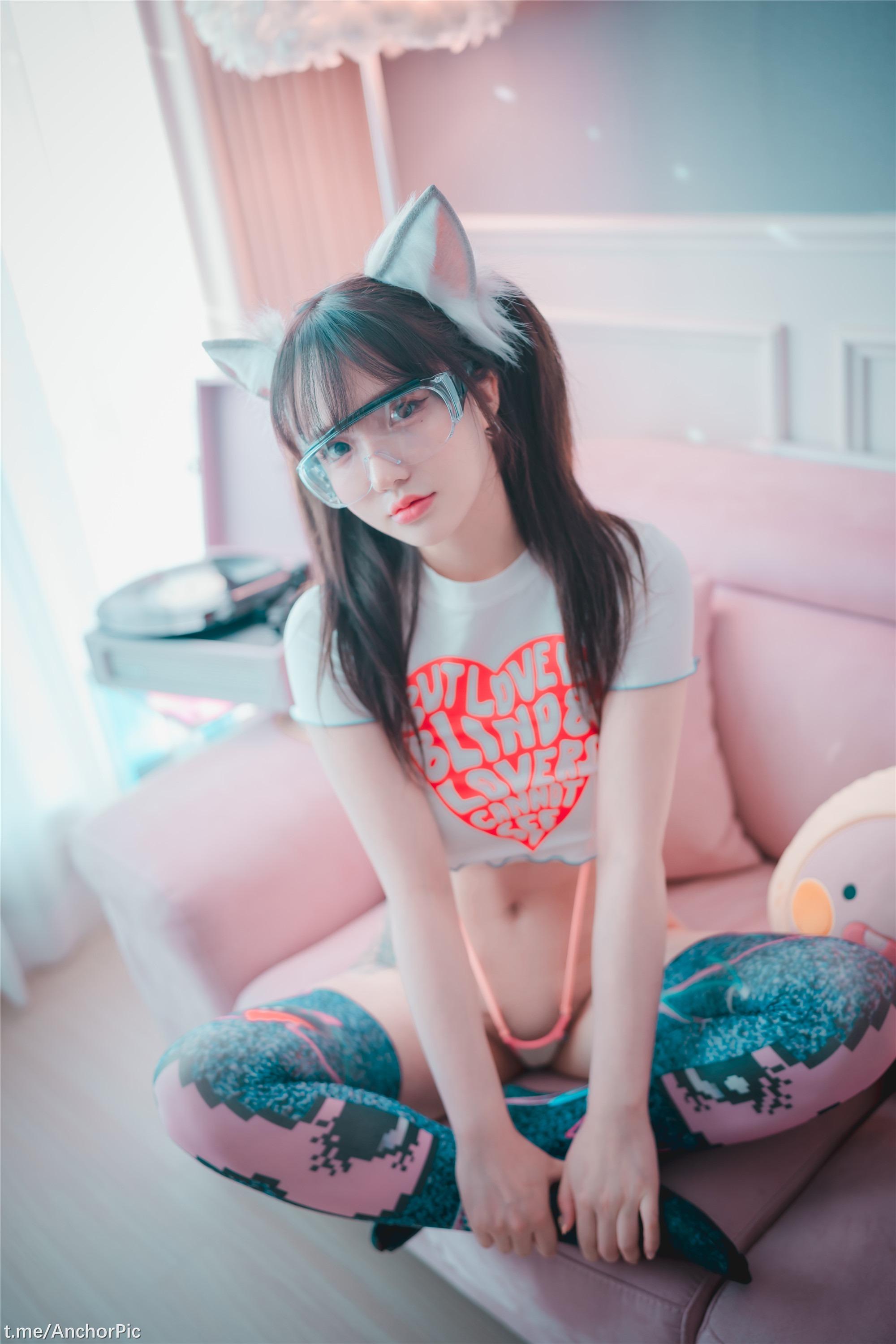 ดีจาวา โฟโต้ – Son Ye-Eun (손예은): สาวเกมย้อนยุค 133P