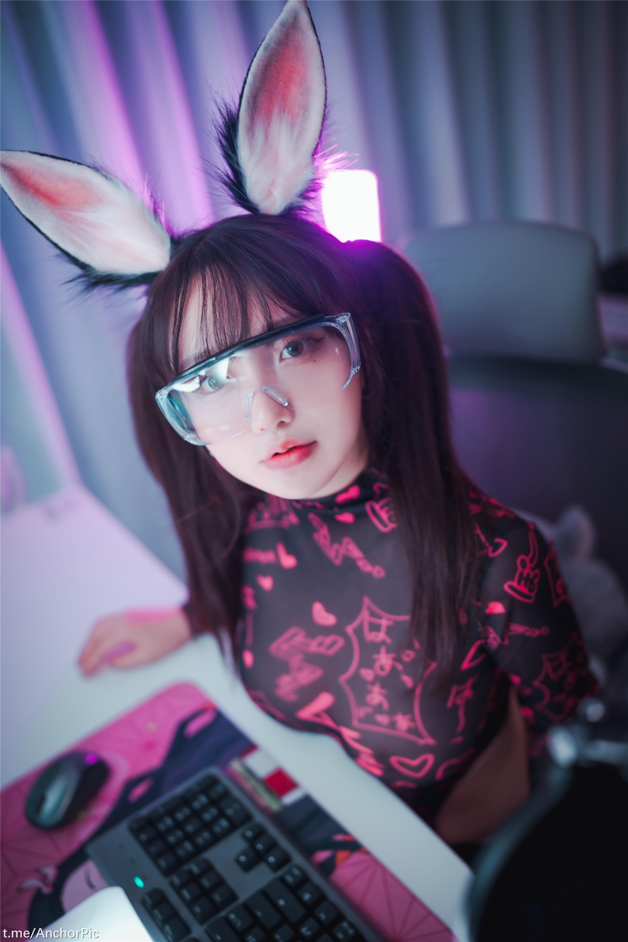 DJAWA Photo – ソン・イェウン: レトロ ゲーミング ガール 133P