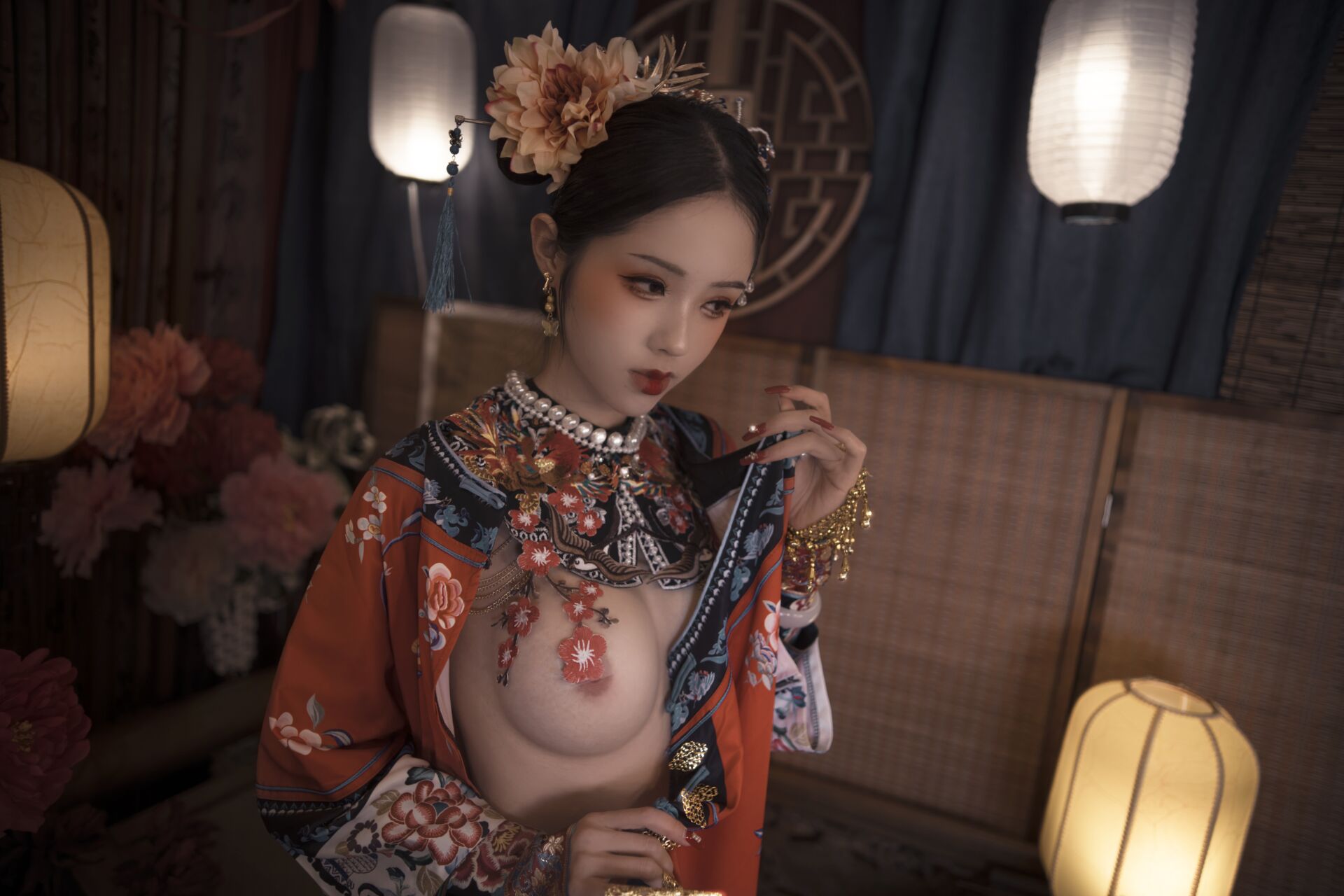 鈦合金TiTi 《清宮服飾》