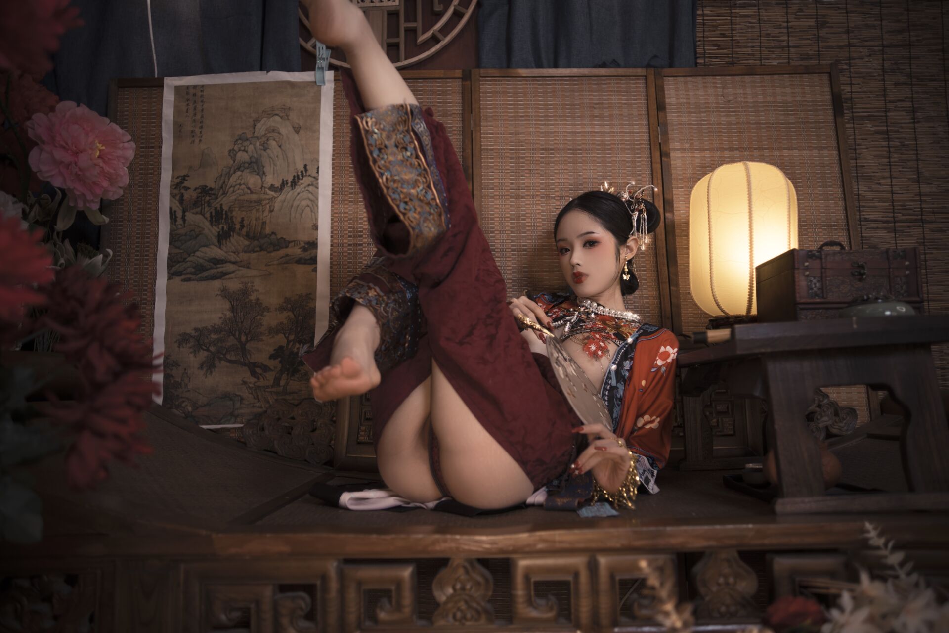 Titanium alloy TiTi: Qing Palace Costumes