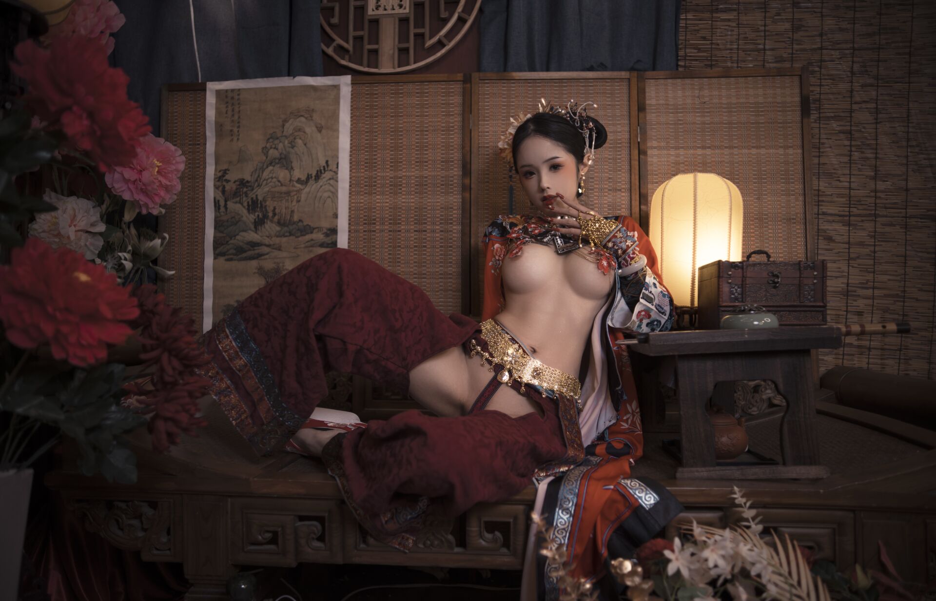 Titanium alloy TiTi: Qing Palace Costumes
