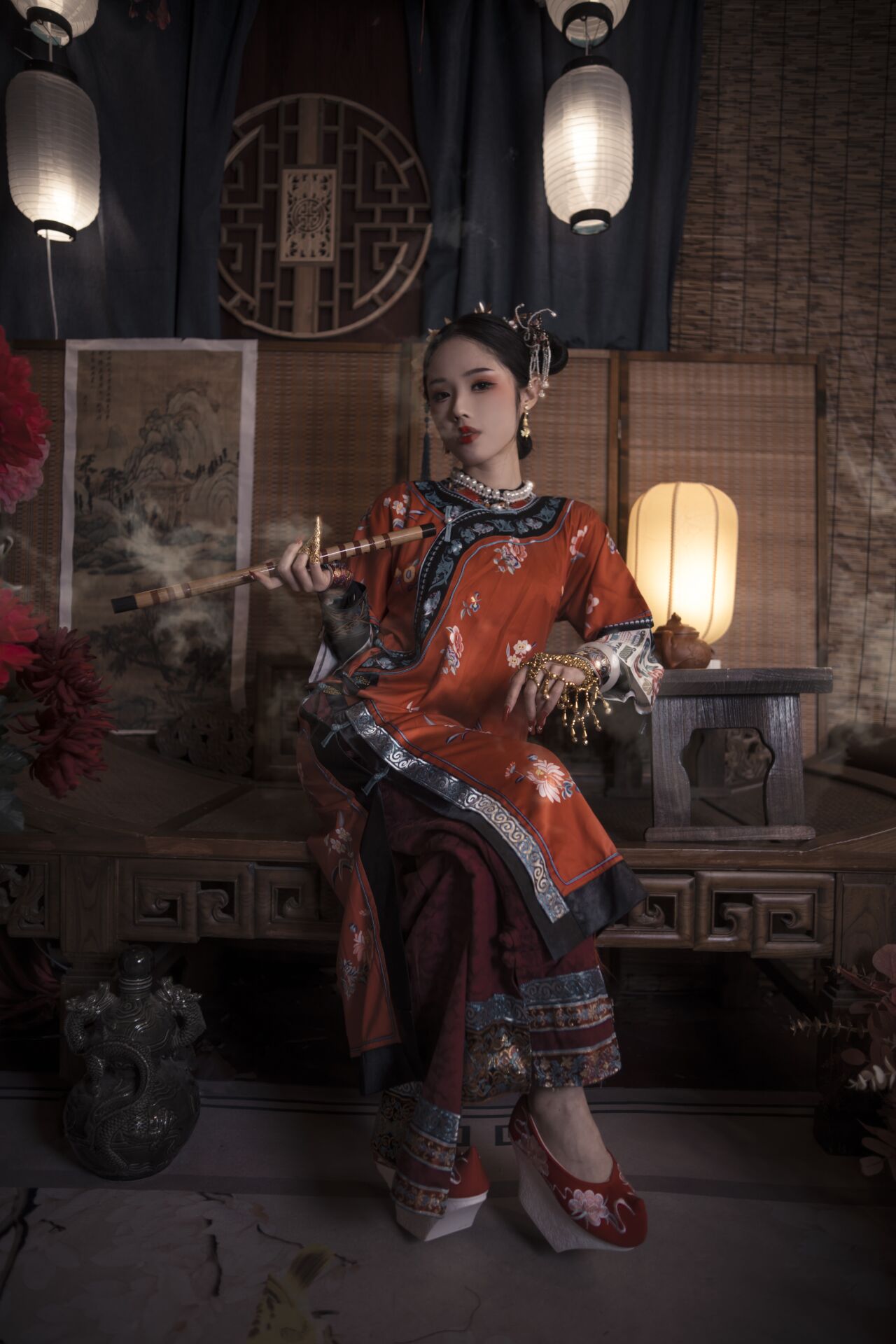 Titanium alloy TiTi: Qing Palace Costumes