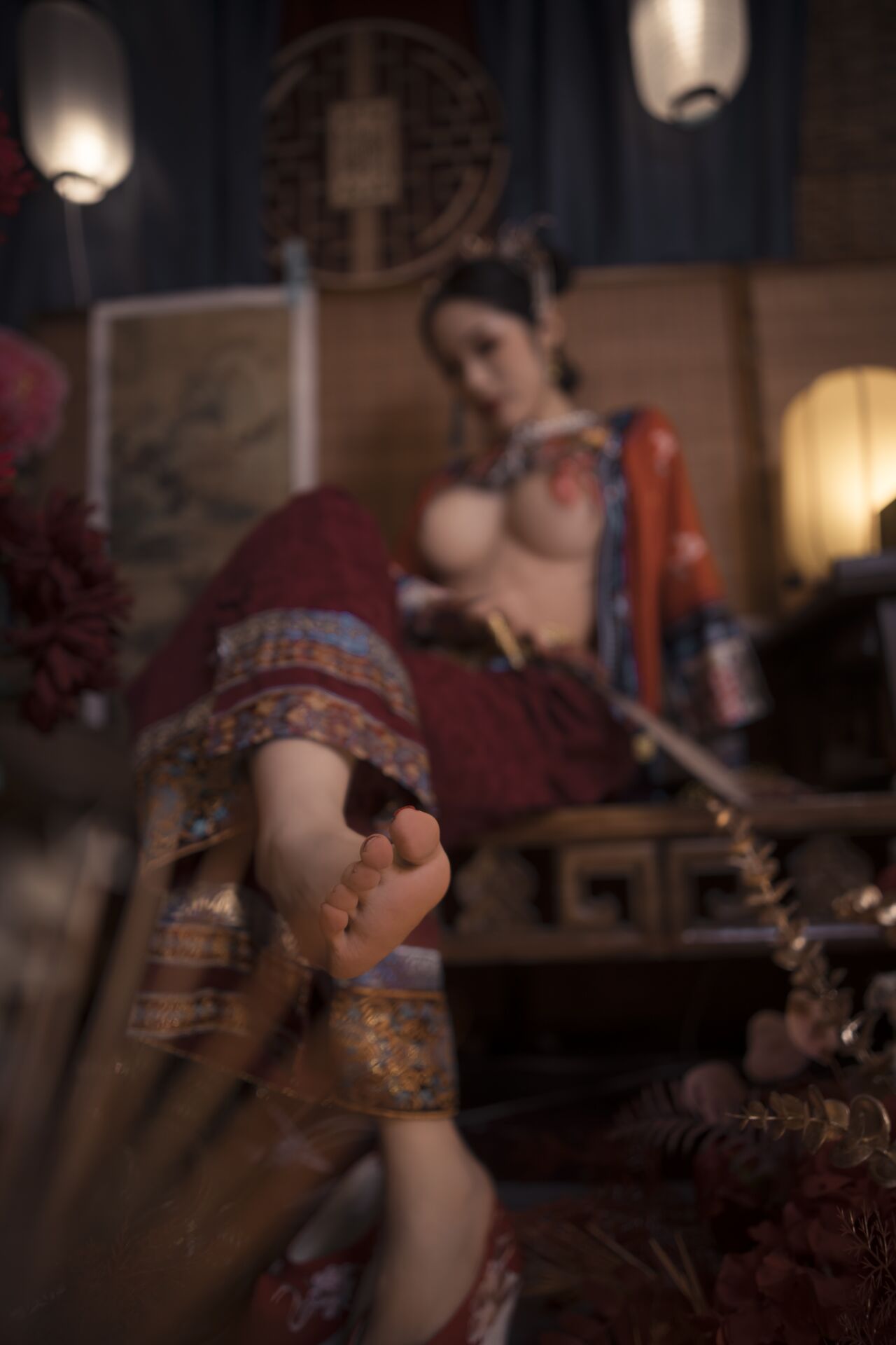Titanium alloy TiTi: Qing Palace Costumes