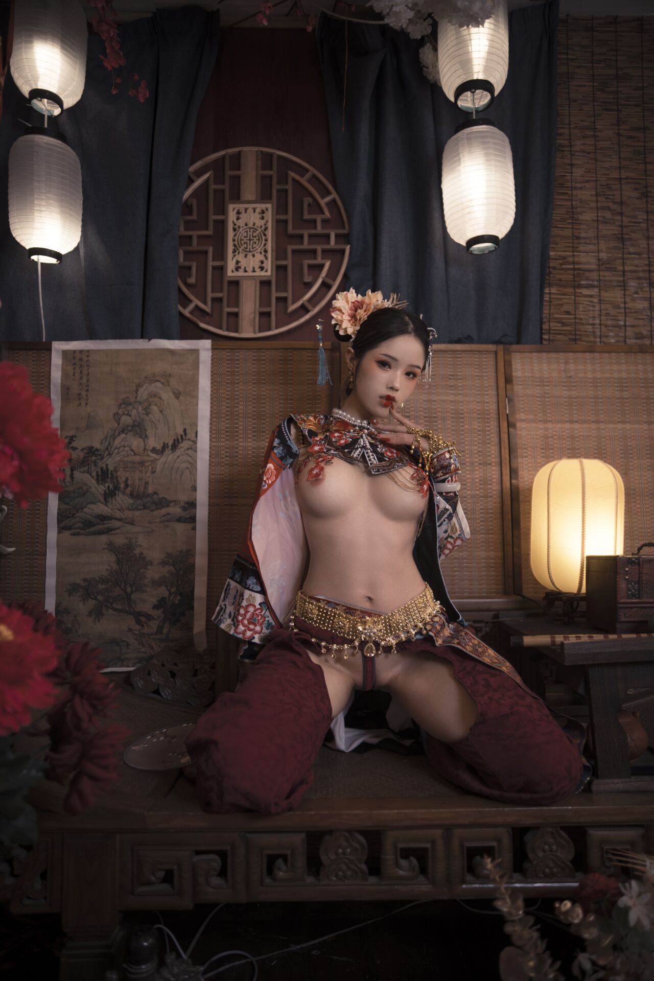 Titanium alloy TiTi: Qing Palace Costumes