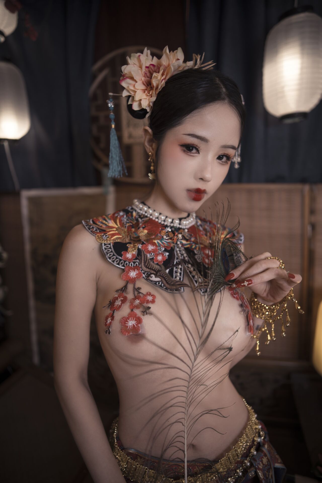 鈦合金TiTi 《清宮服飾》