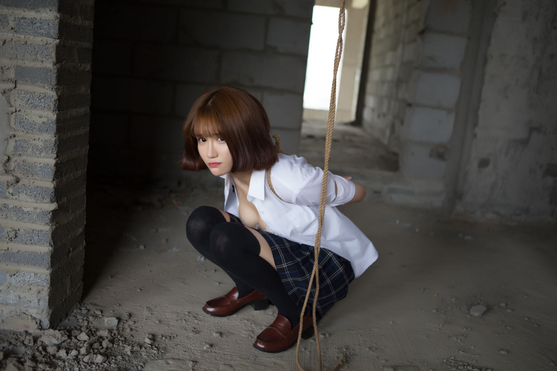 k8 Tsundere Dễ Thương Hình Ảnh Cổ - Trang Phục Học Sinh Trói Buộc Ngoài Trời