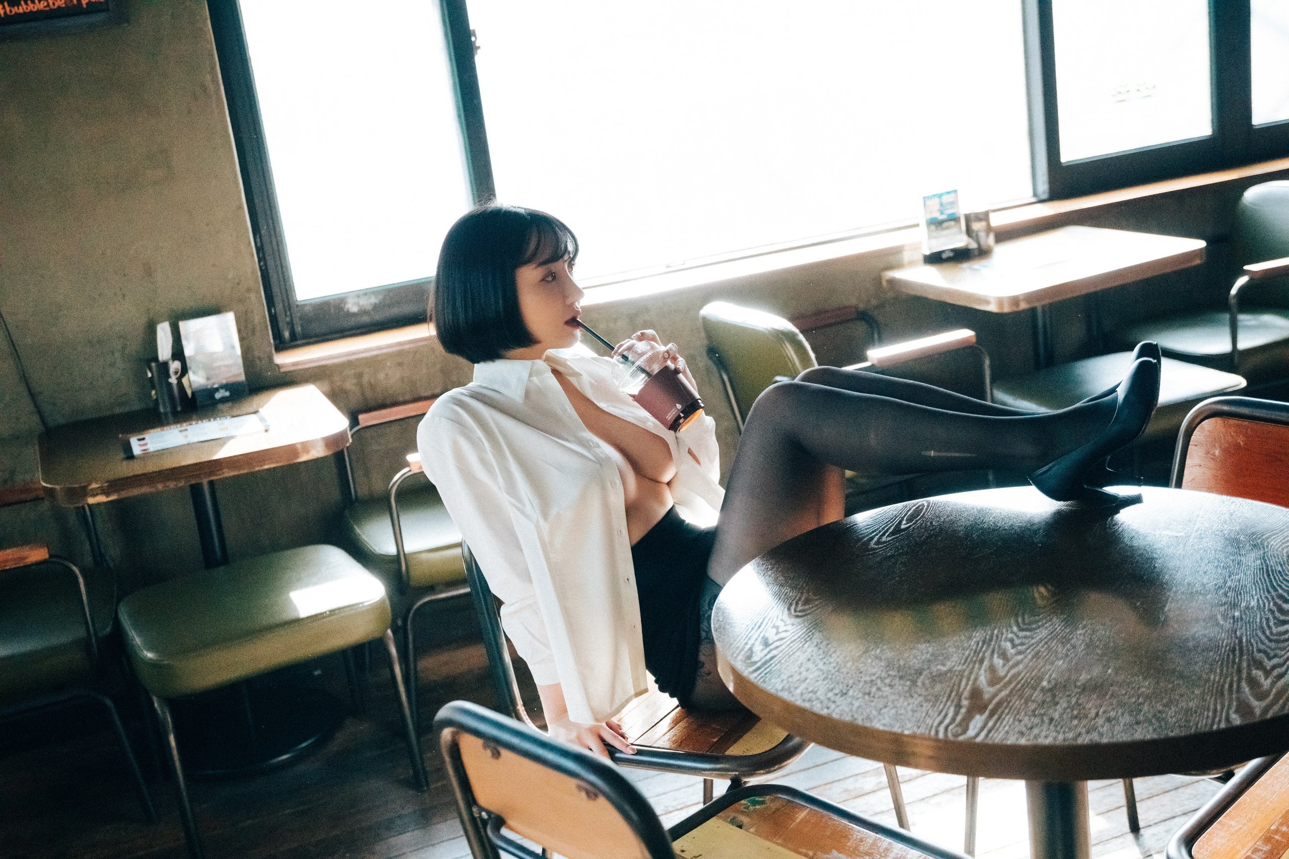 LOOZY] Ye Eun - Tainted Love Bar