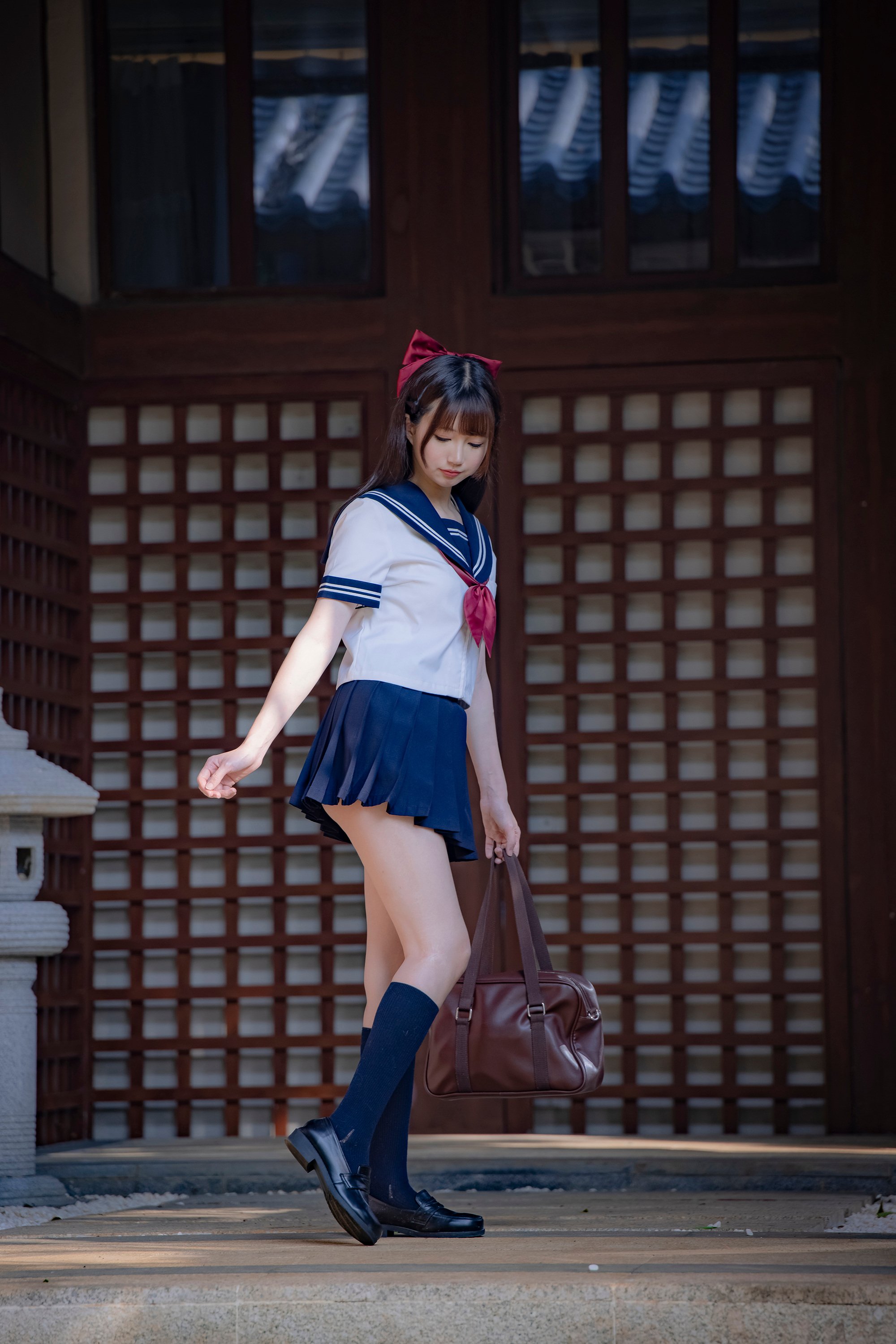 ナギサ魔物にゃん] 女子高生の昼と夜