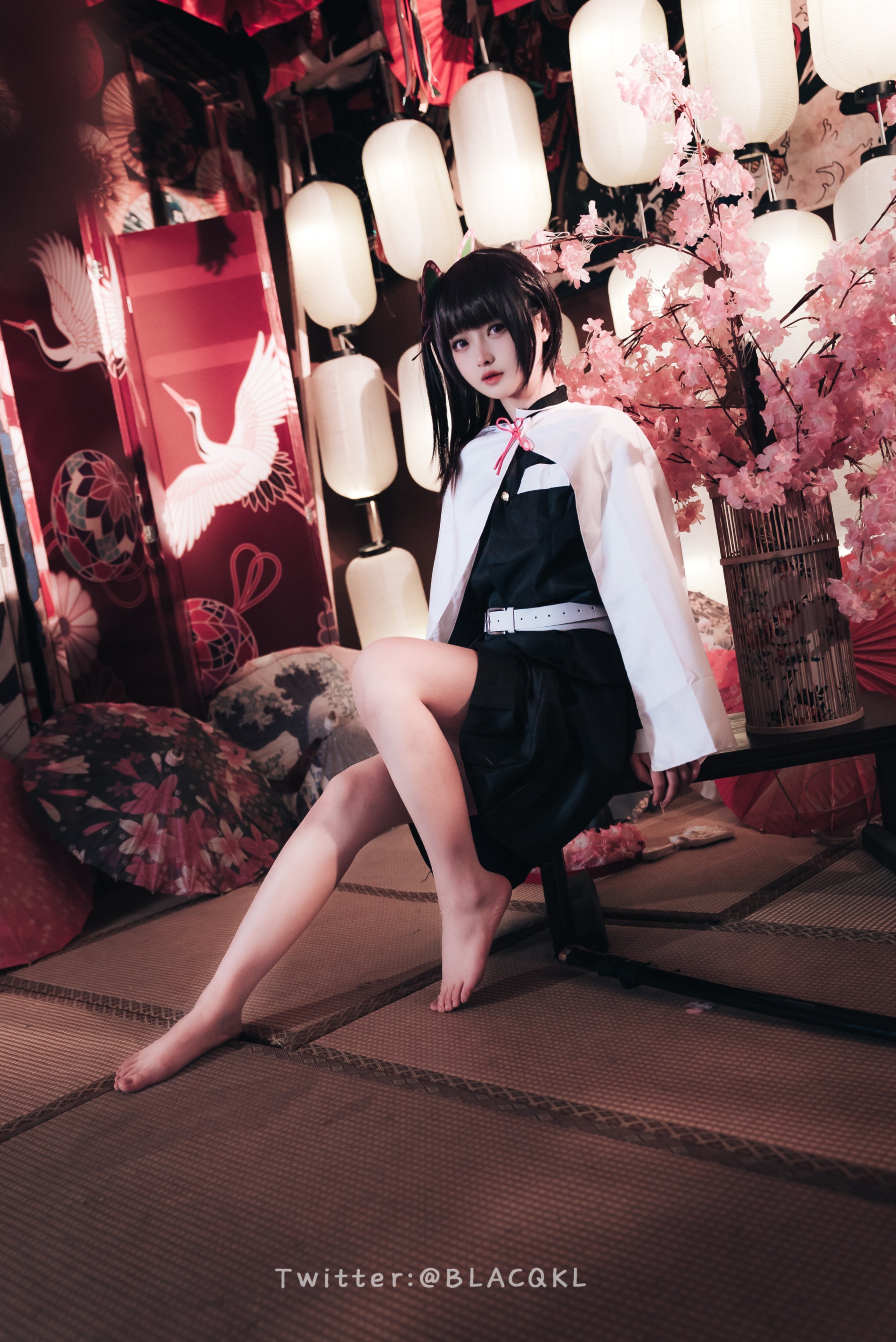 [白莉爱吃巧克力] 栗花落カナヲ