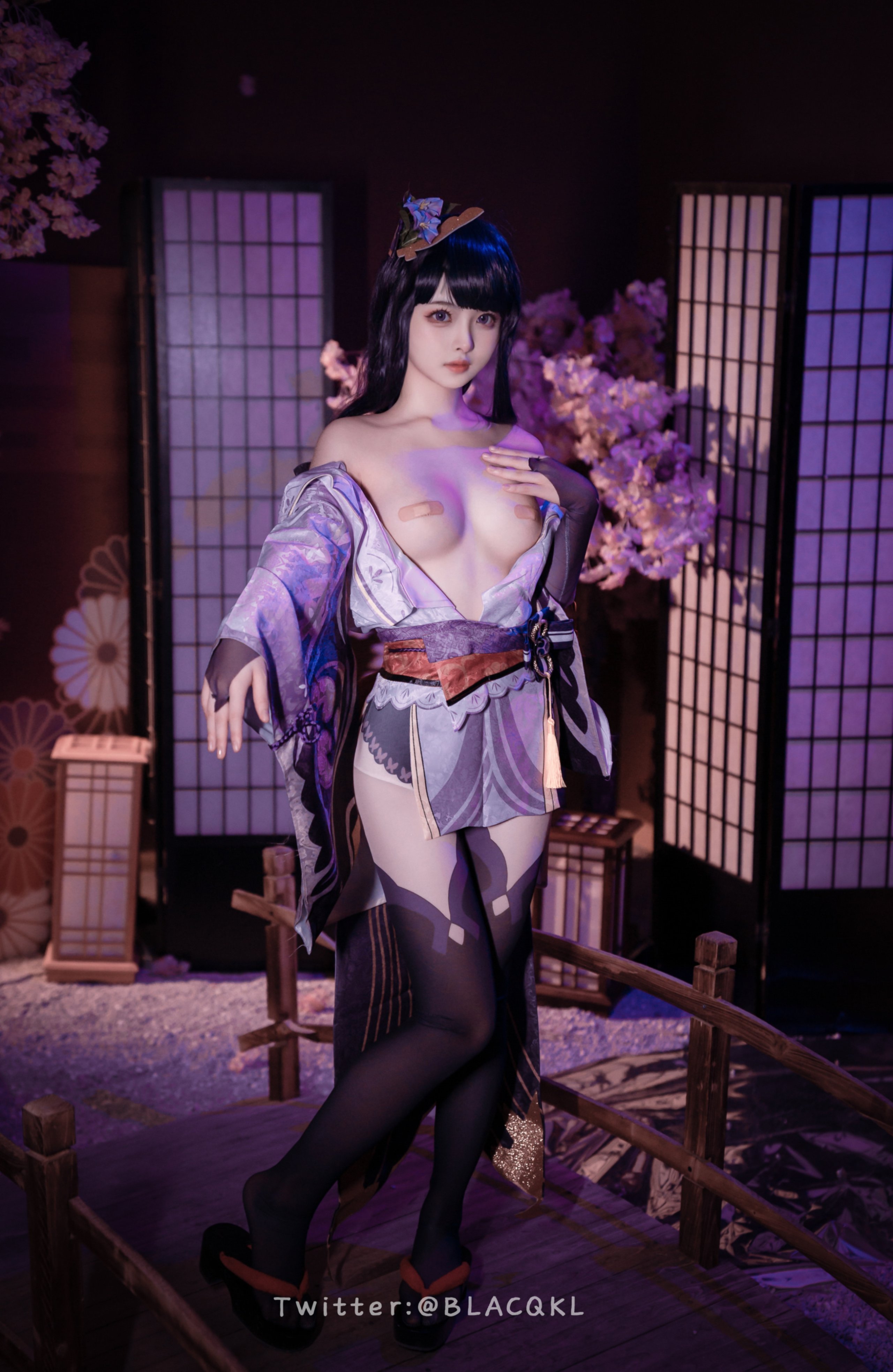 白莉がチョコレートを食べるのが好き] 雷電将軍