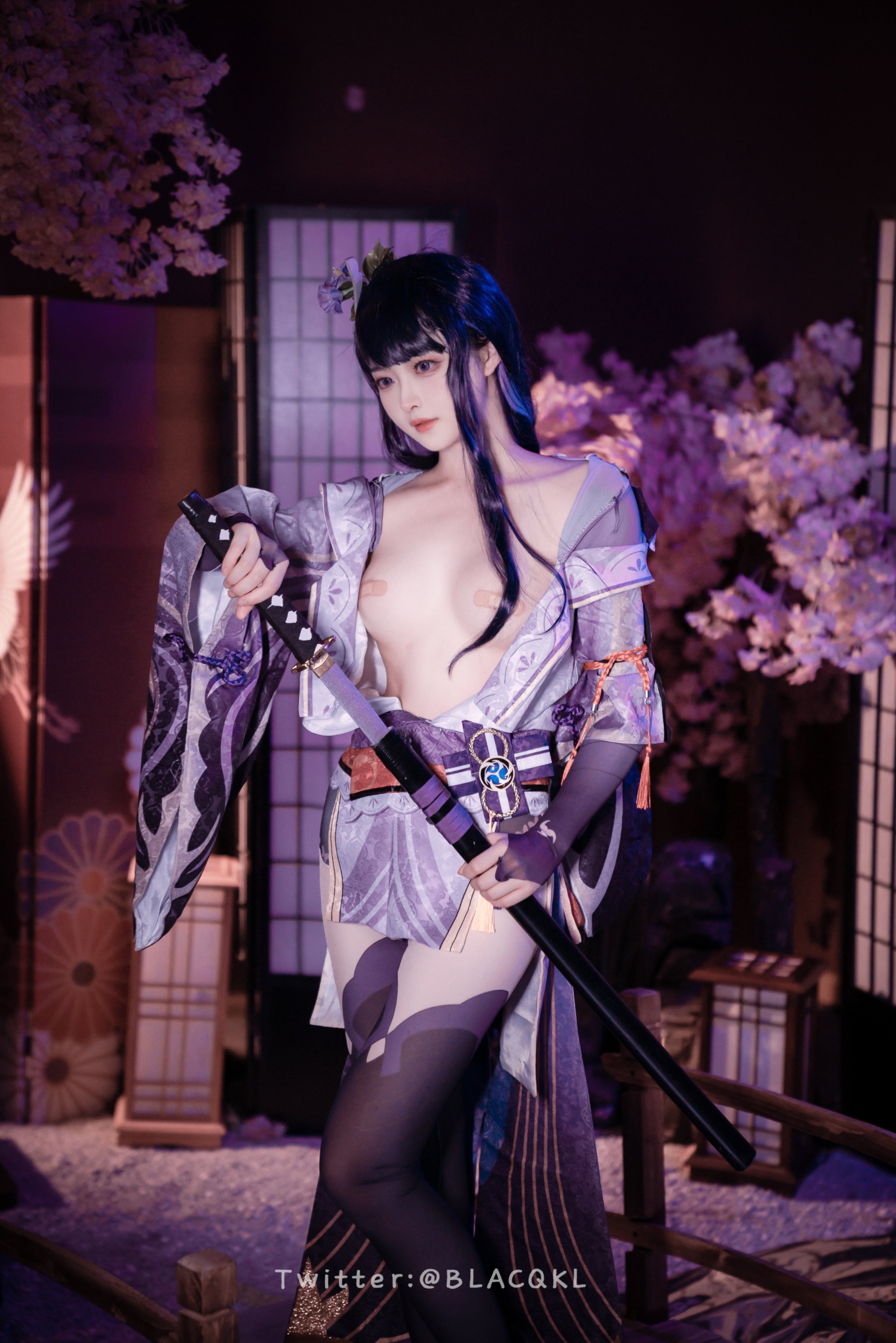 白莉がチョコレートを食べるのが好き] 雷電将軍