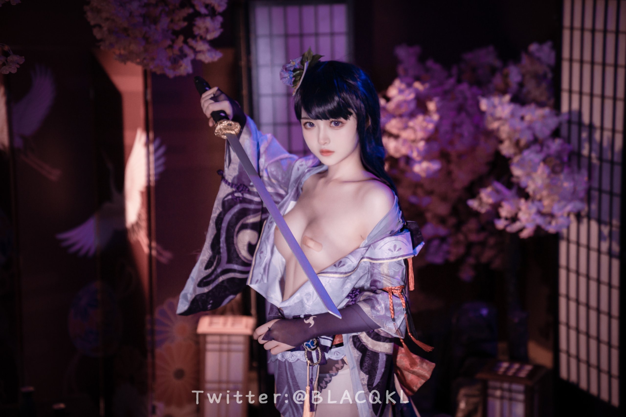 白莉がチョコレートを食べるのが好き] 雷電将軍