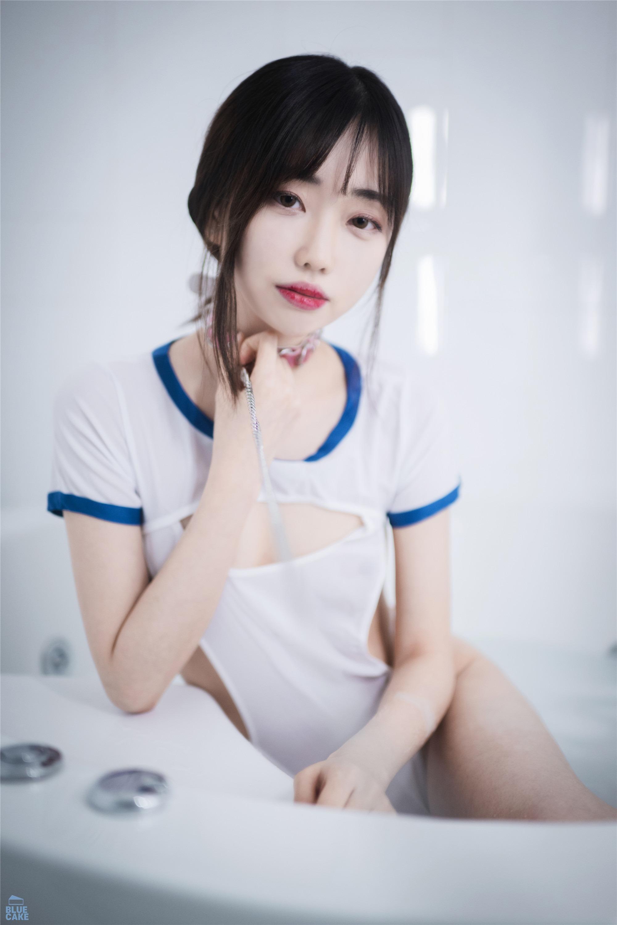 [BLUECAKE] Kim Ji won (김지원) 72P