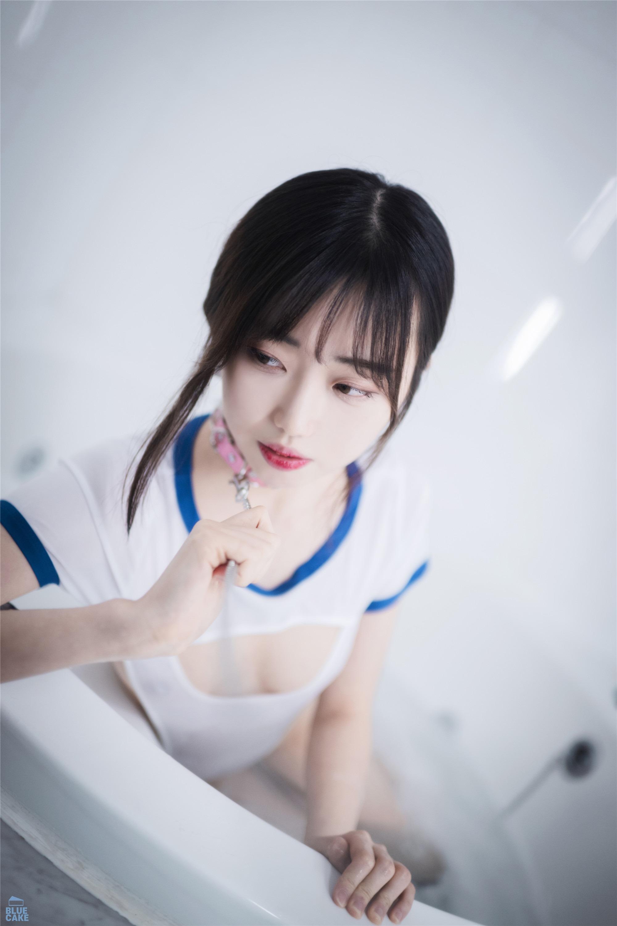 [BLUECAKE] Kim Ji won (김지원) 72P