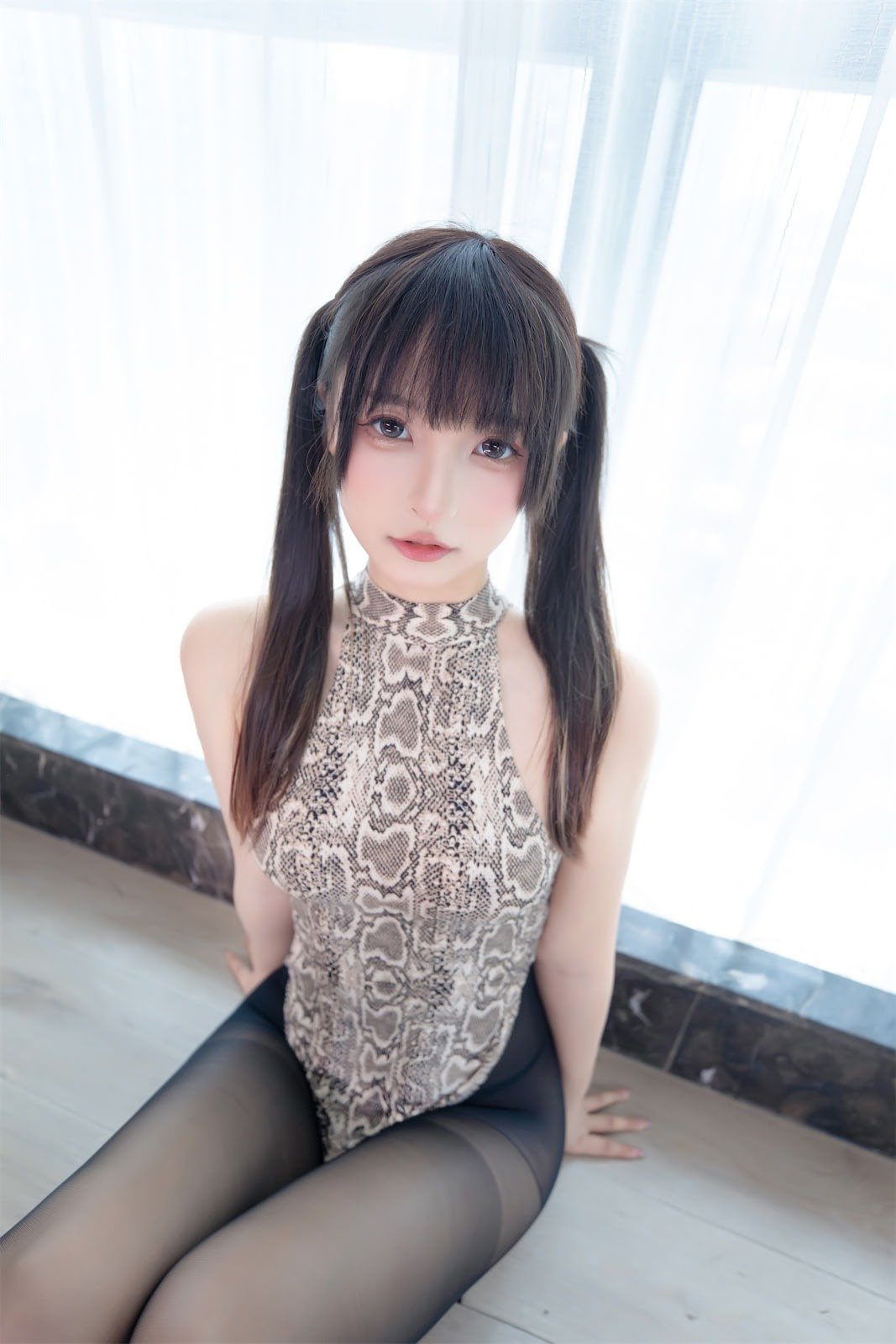 神楽坂真冬 - 蟒纹旗袍