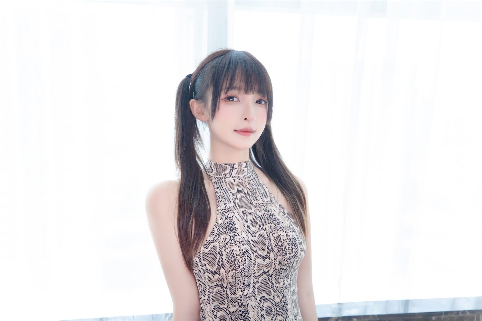神楽坂真冬 - 蟒纹旗袍