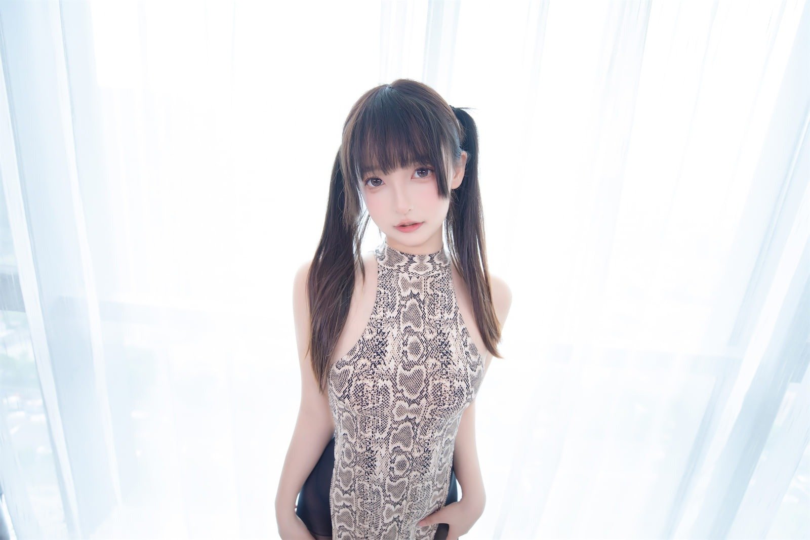 神楽坂真冬 - 蟒纹旗袍