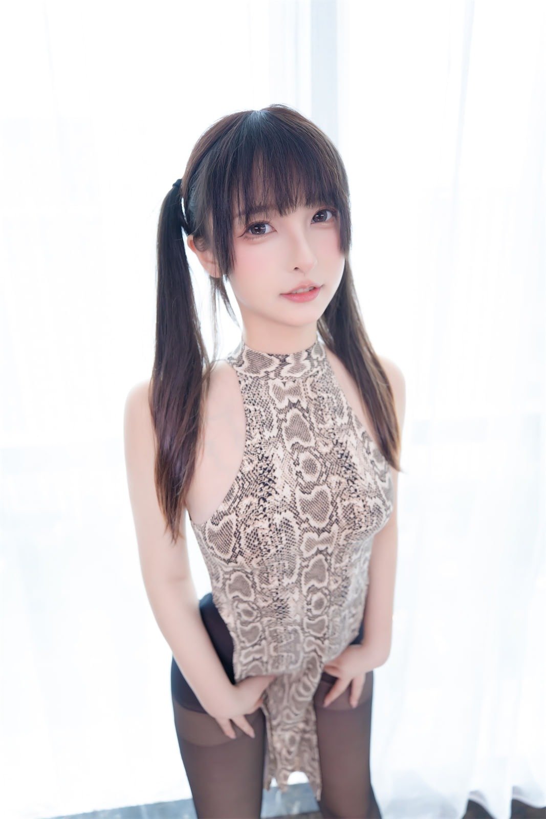 神楽坂真冬 - 蟒纹旗袍