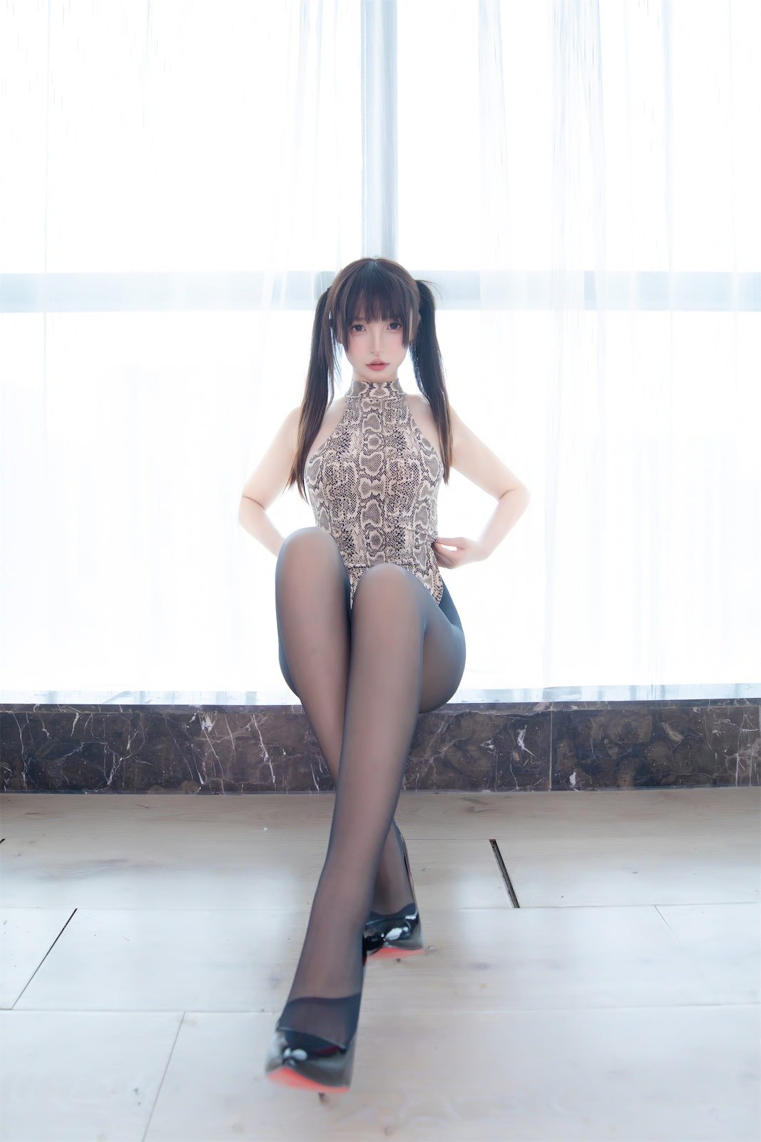神楽坂真冬 - 蟒纹旗袍