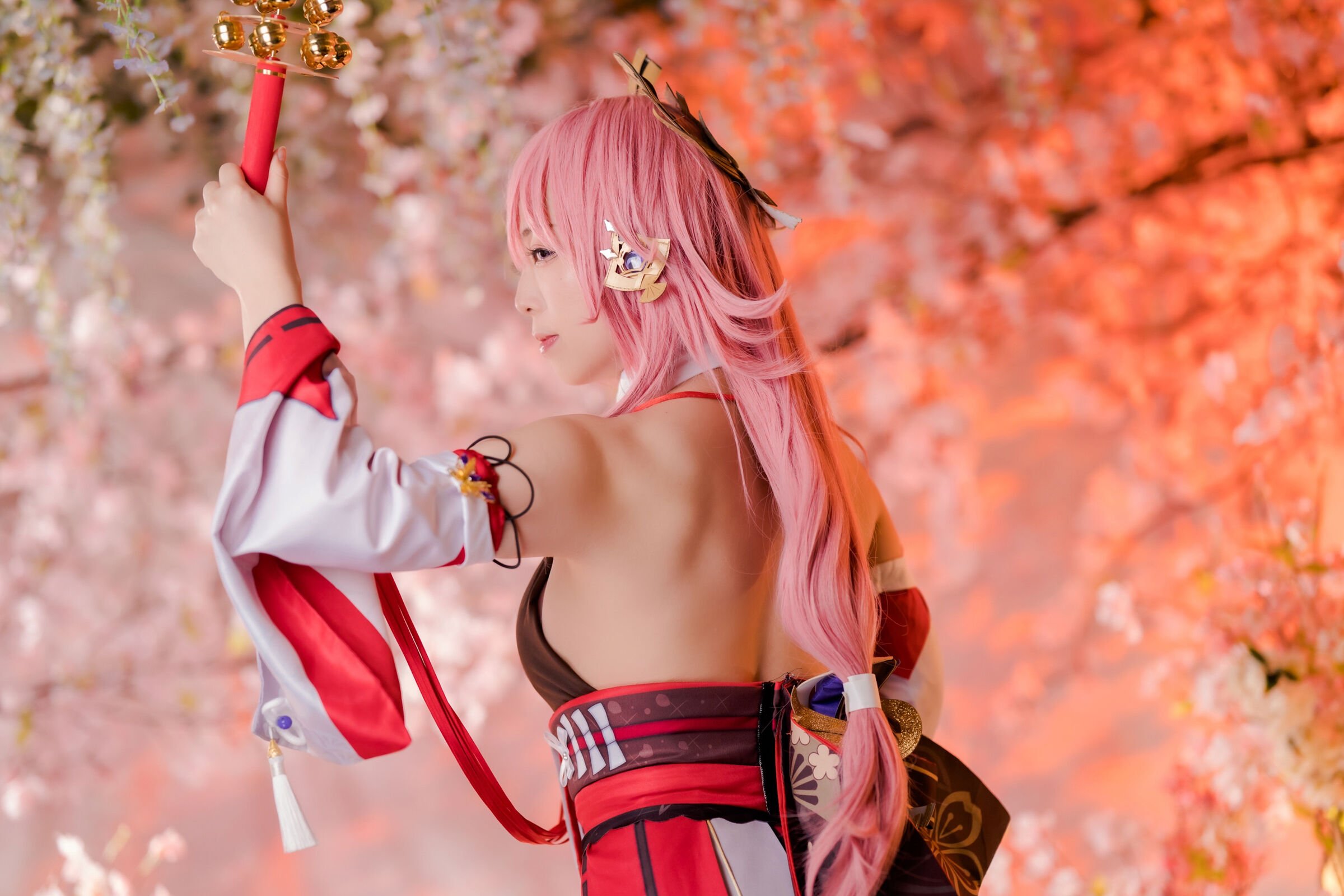 [ワルキューレ (りずな)] 八重桜 (原神)