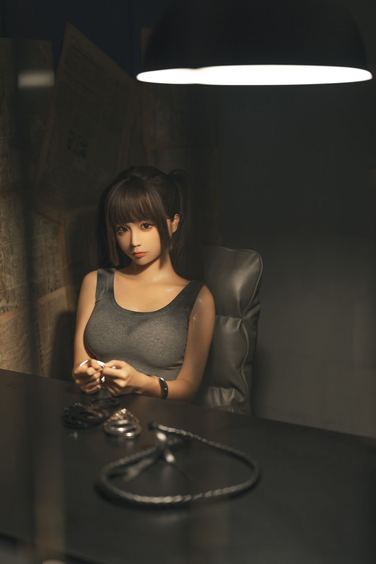 蠢沫沫《审讯》Cosplay写真