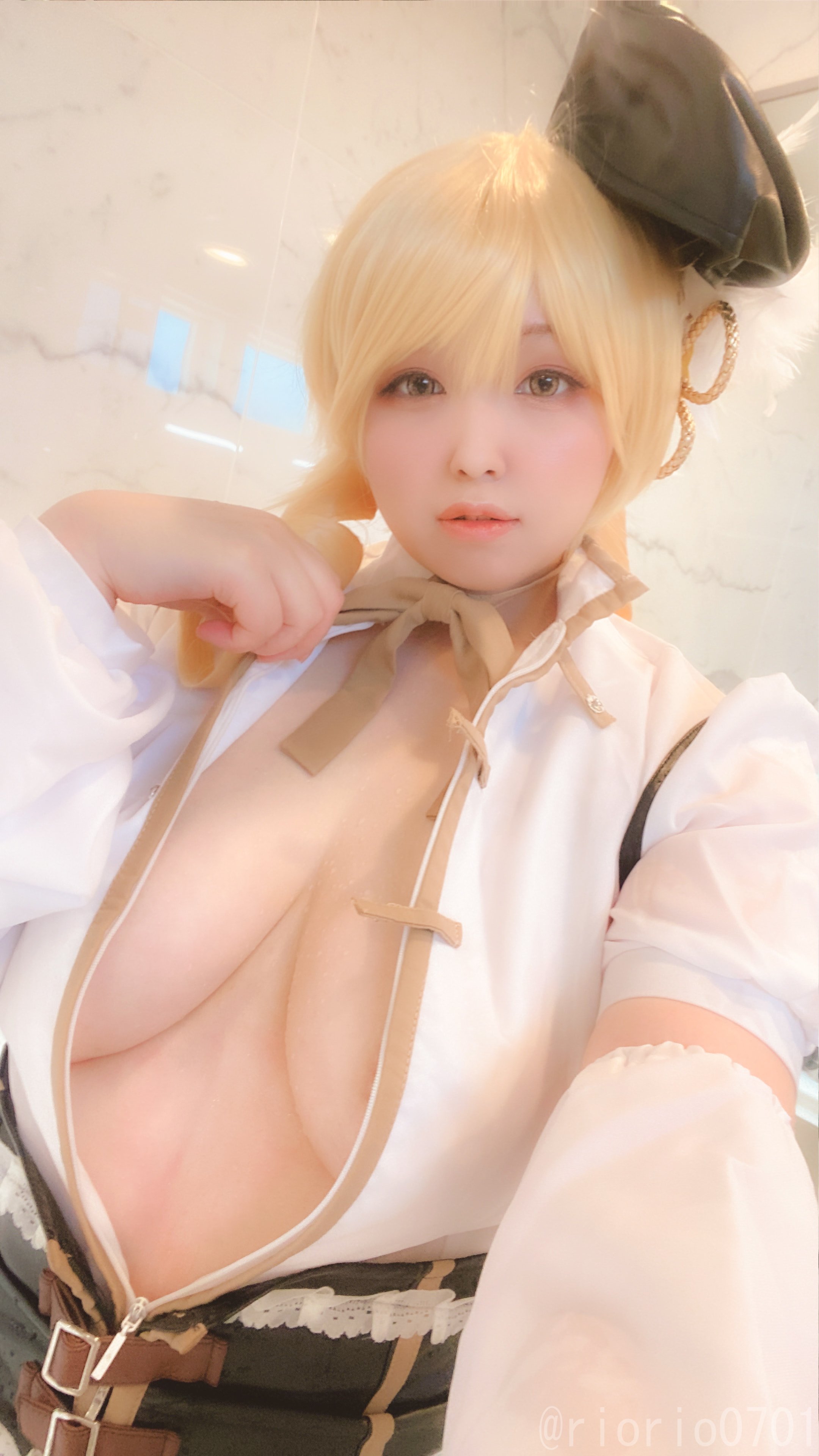 ★魔法少女麻美的剃毛潮吹剃光自慰★