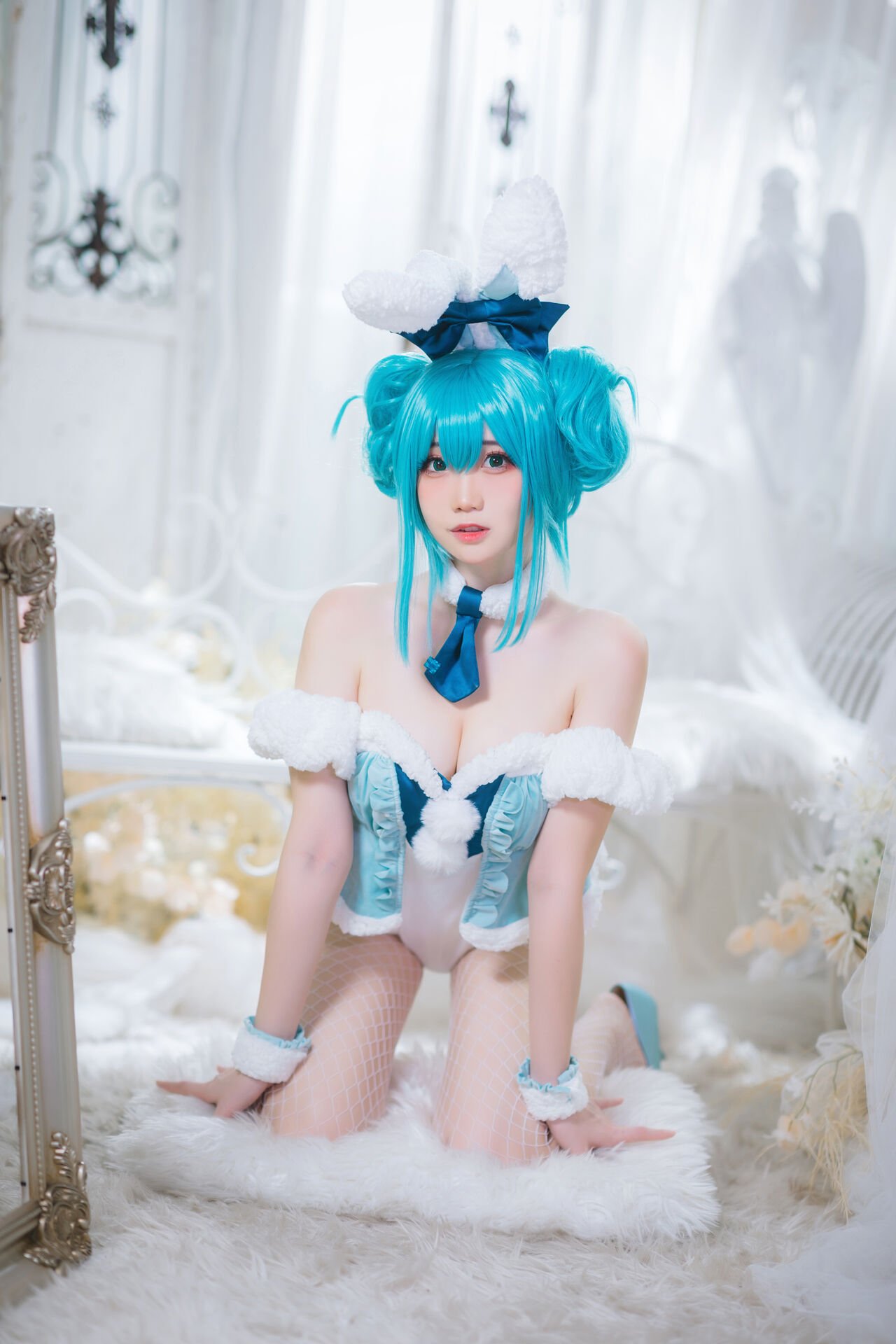 Men Men - Hatsune Bunny Girl