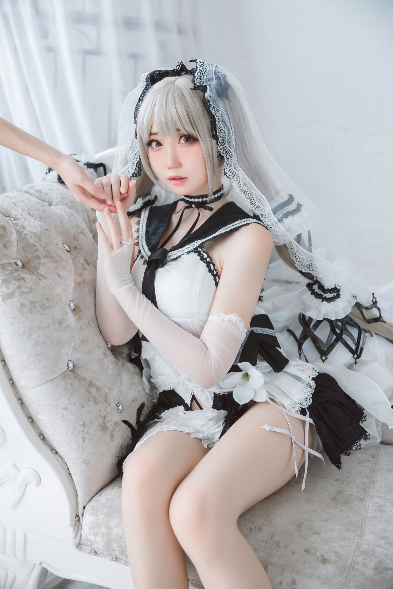 焖焖 - 可畏礼服