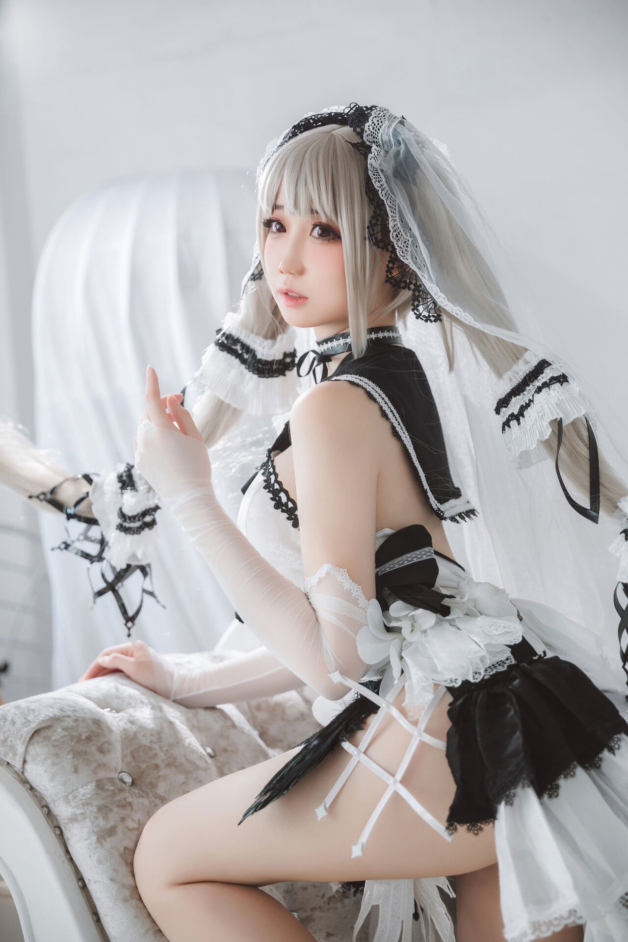 焖焖 - 可畏禮服