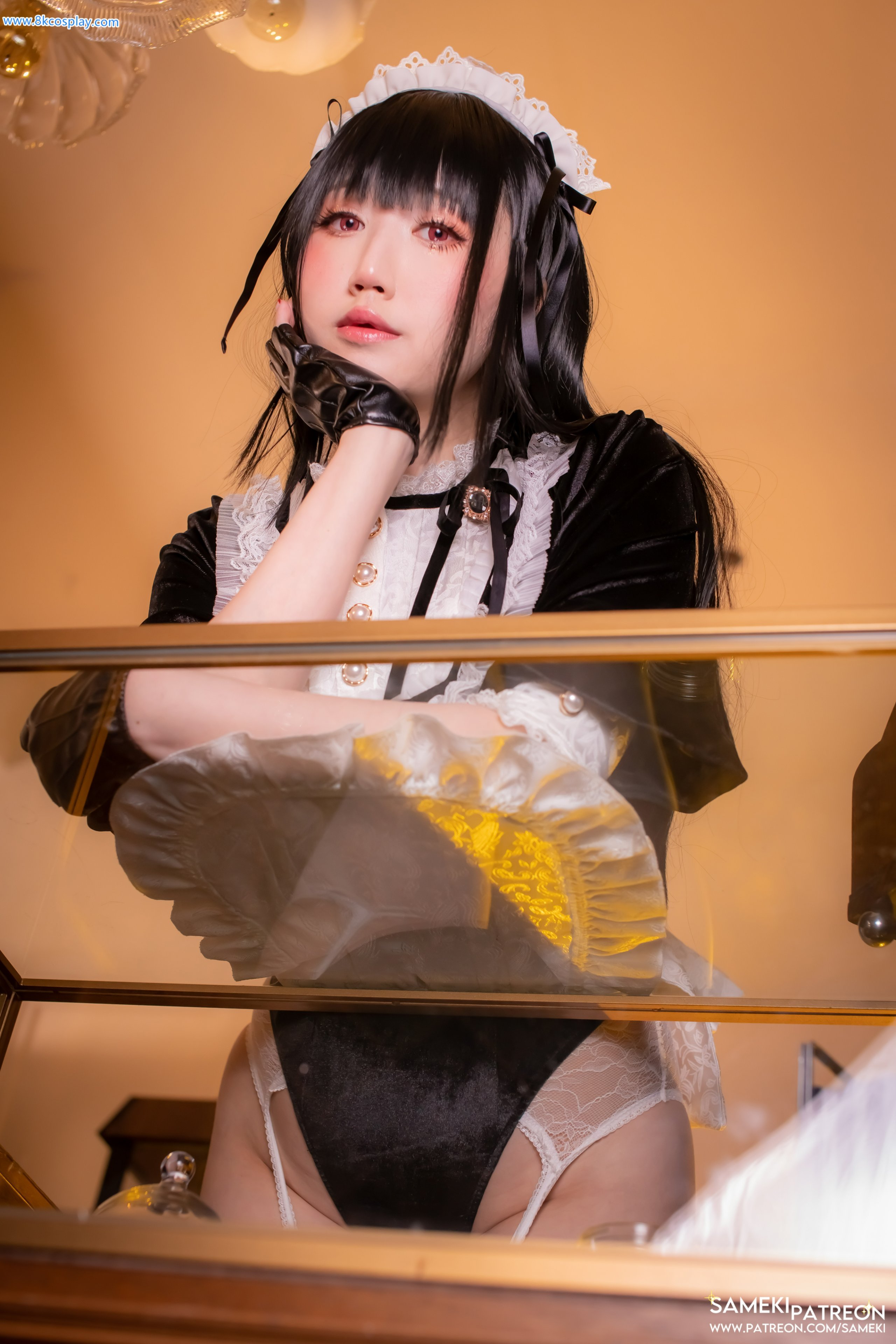Sameki - Nữ hầu trắng tơ