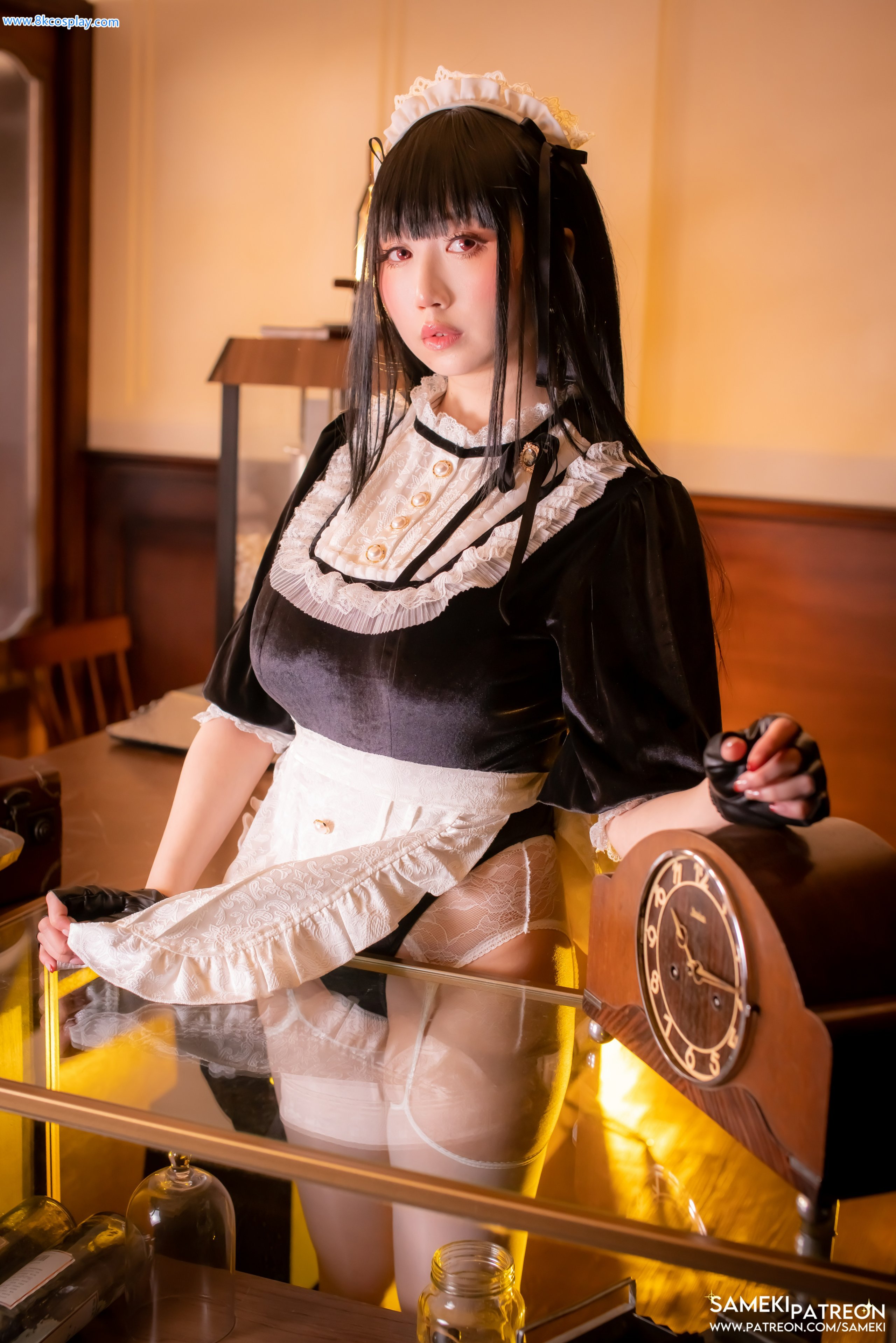 Sameki - Nữ hầu trắng tơ