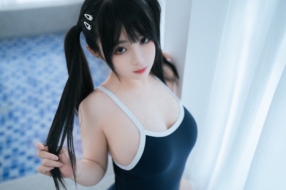 Sakurai Ningning - Tất trắng đồ bơi trường học