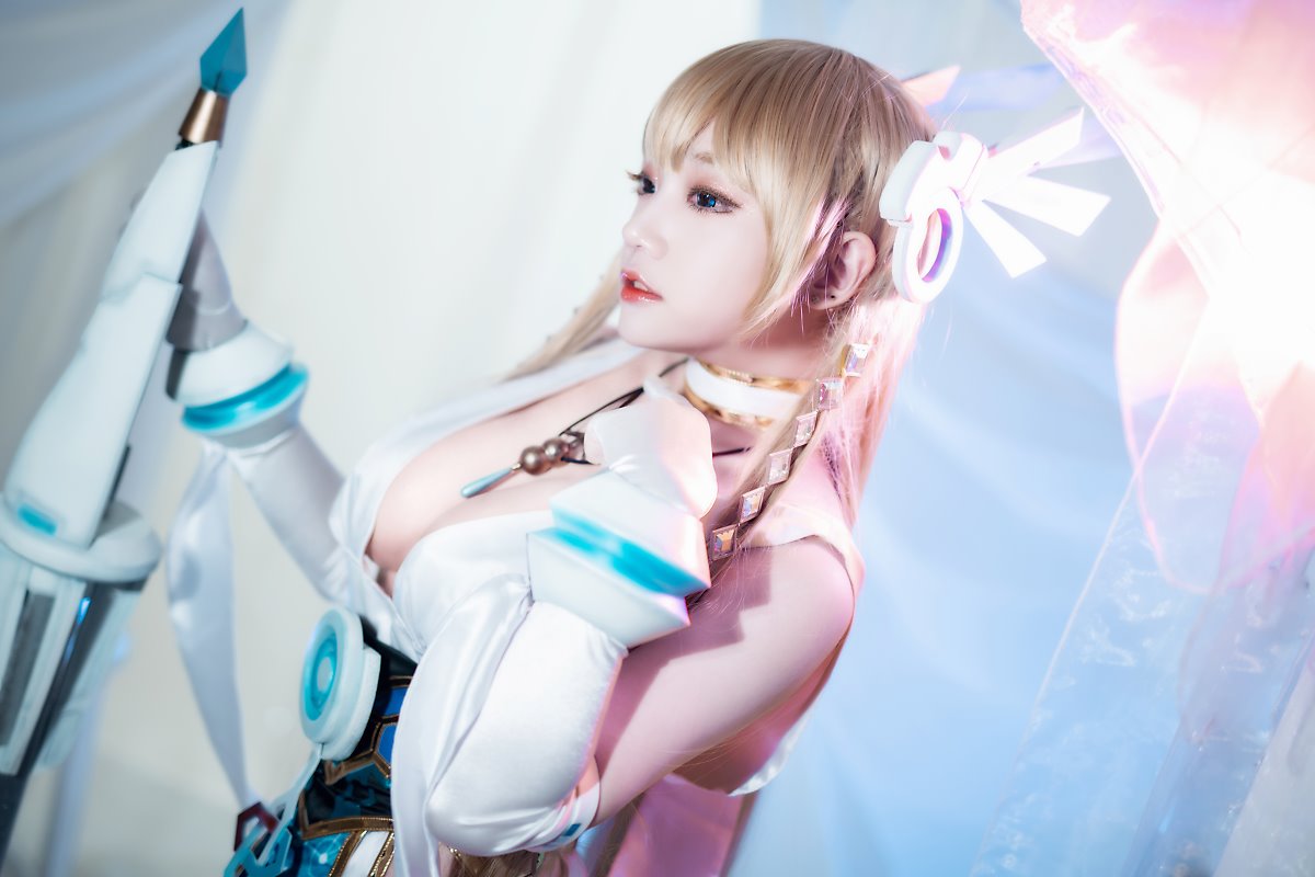 コスプレイヤー - アザ ミユコ