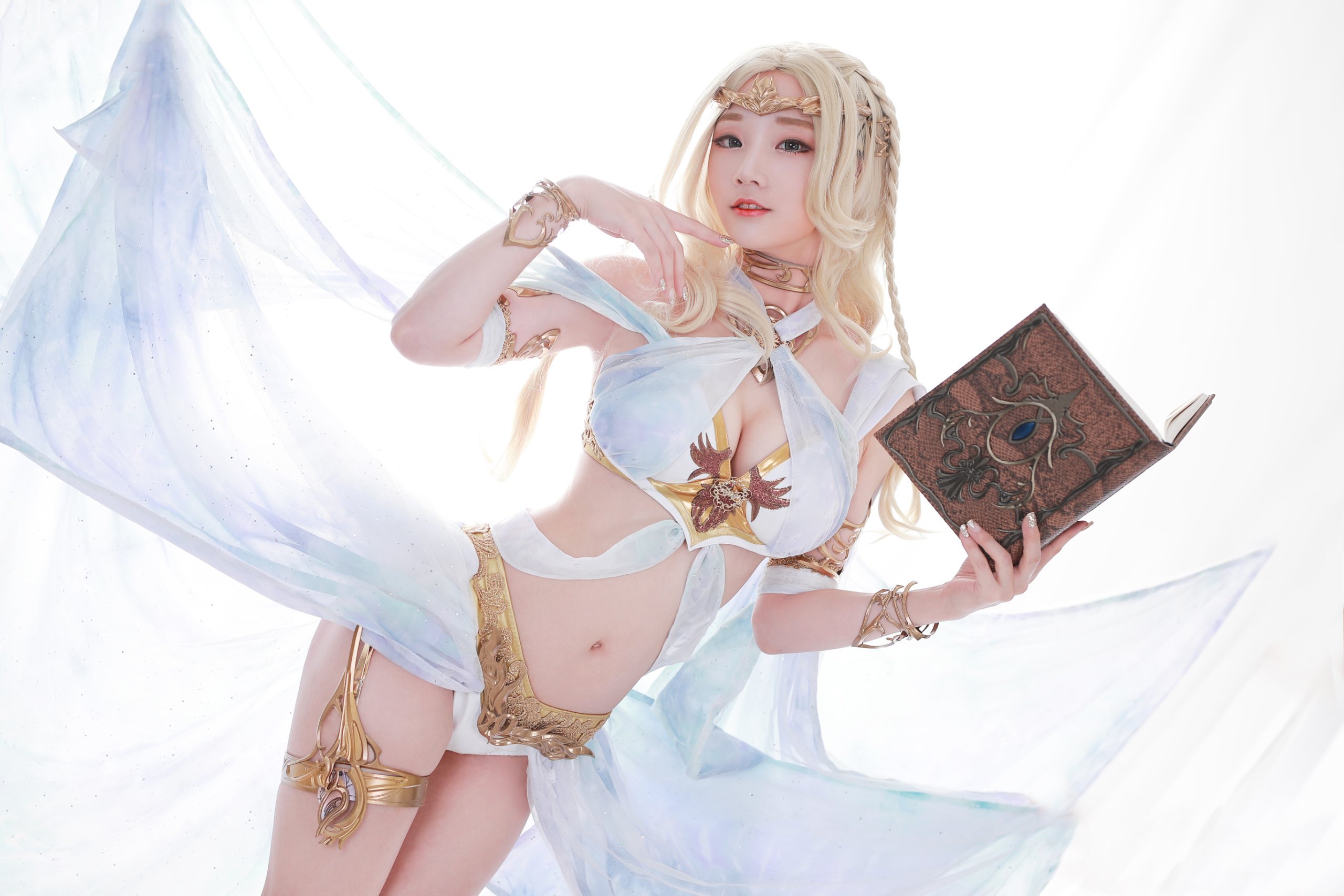 Cosplayer - Aza Miyuko