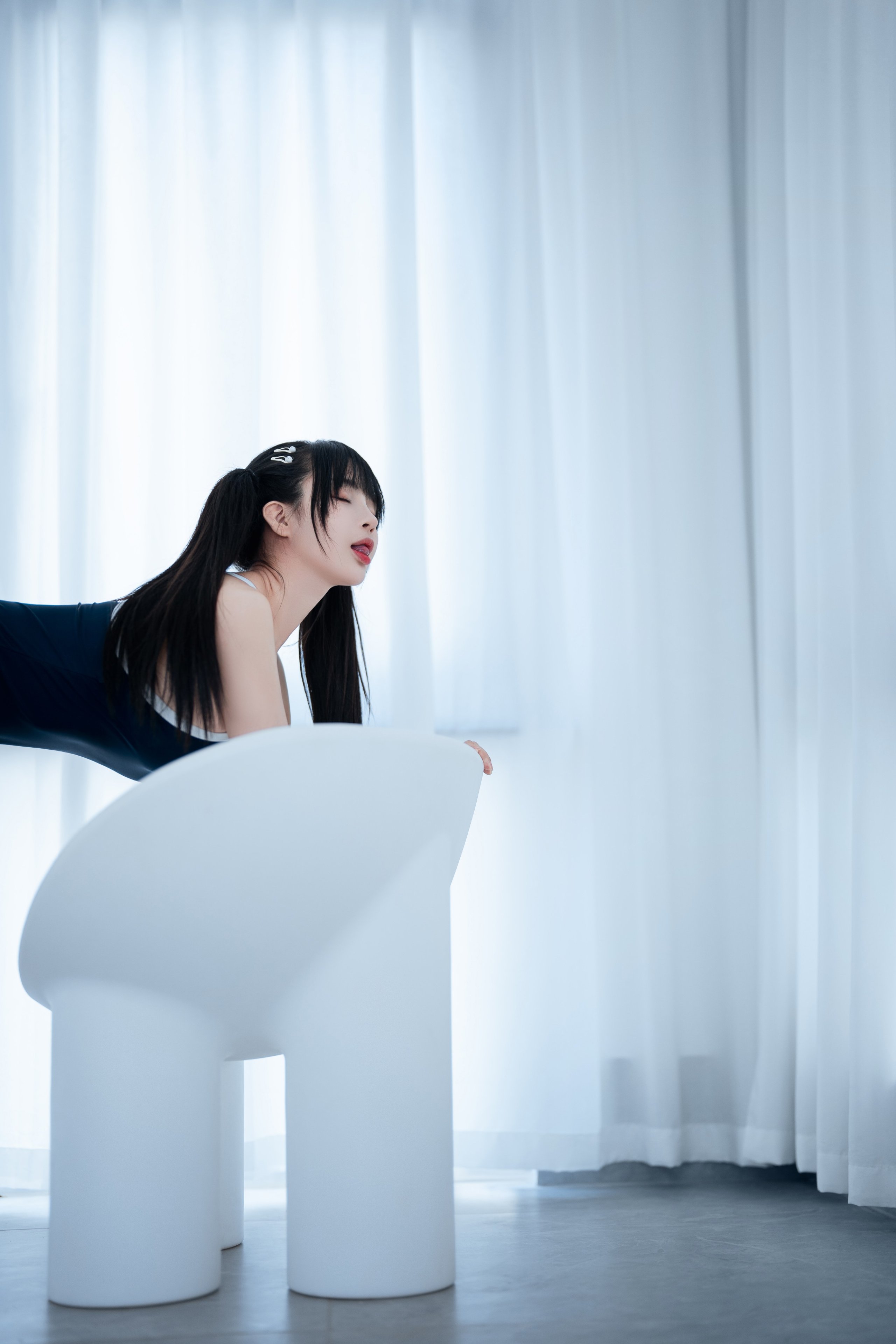 桜井ニンニン - ブラックシルクセイフク