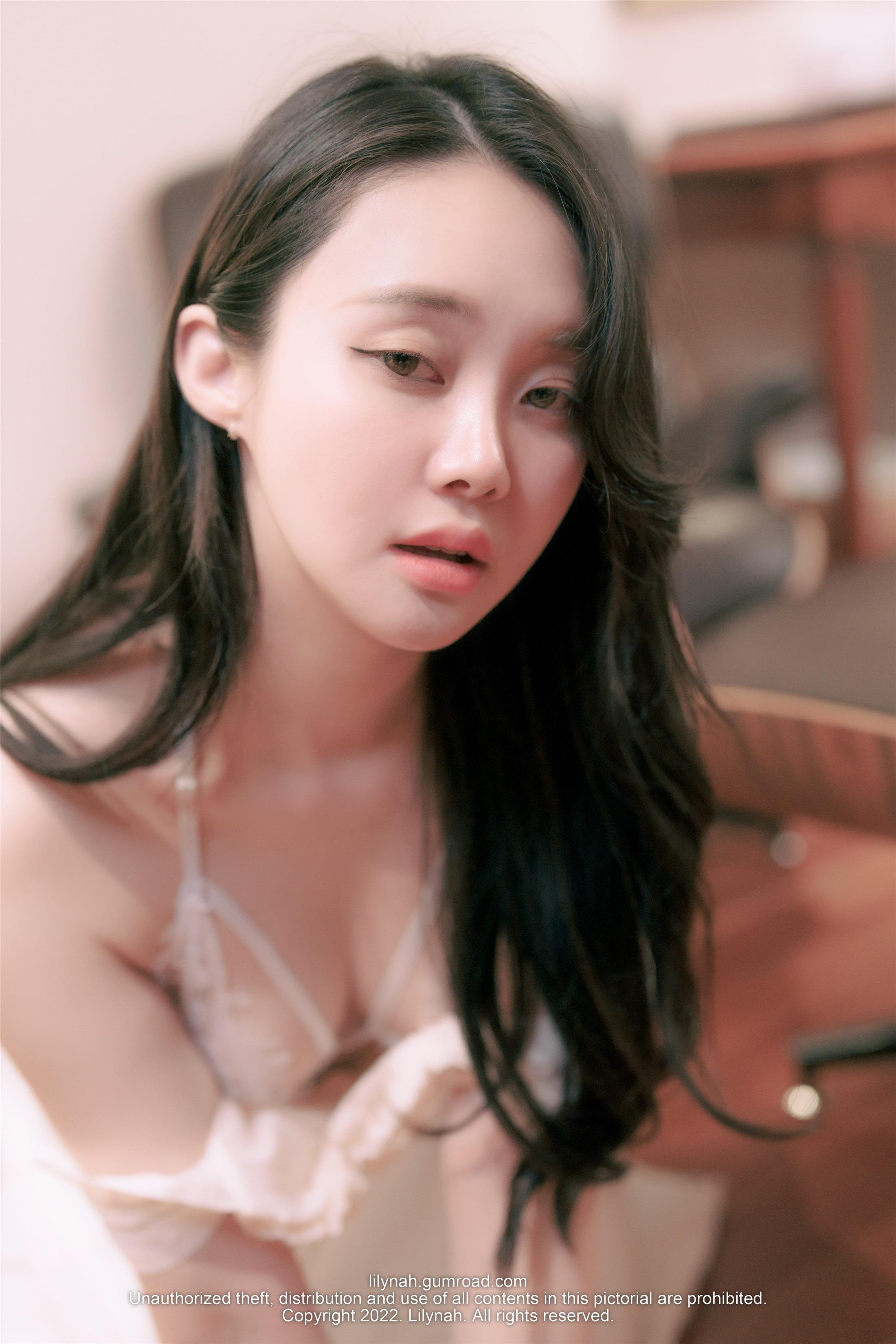 [Lilynah] Inah (이나) Vol.23 Sixth Sense 95P