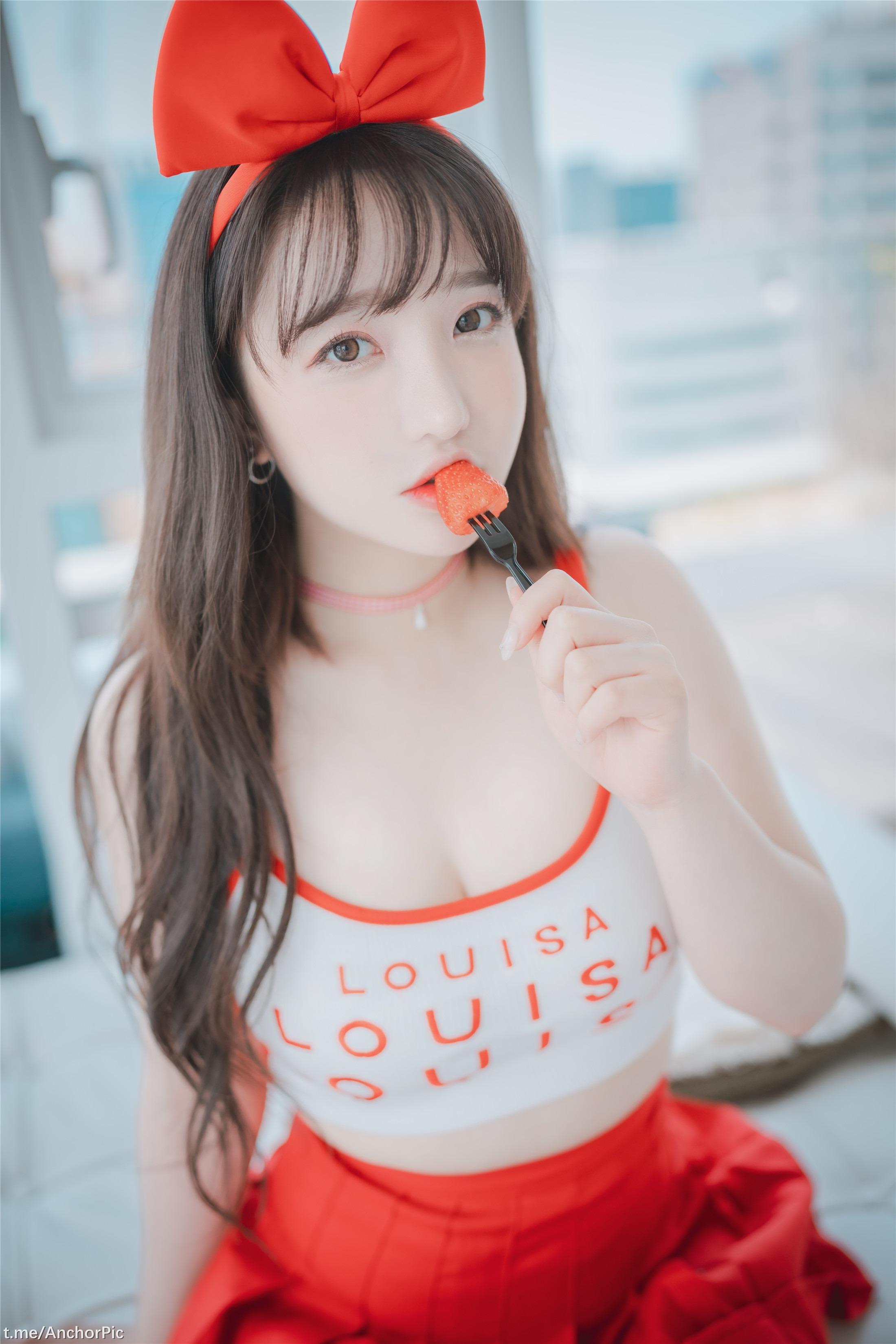 DJAWA Photo - Son Ye-Eun (손예은) - Strawbeery Girl 151P