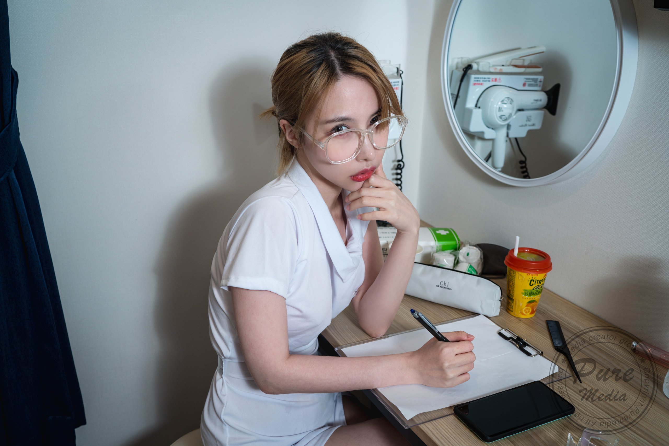 Pure Media Vol.206 Uhye (이유혜) Fainted Nurse