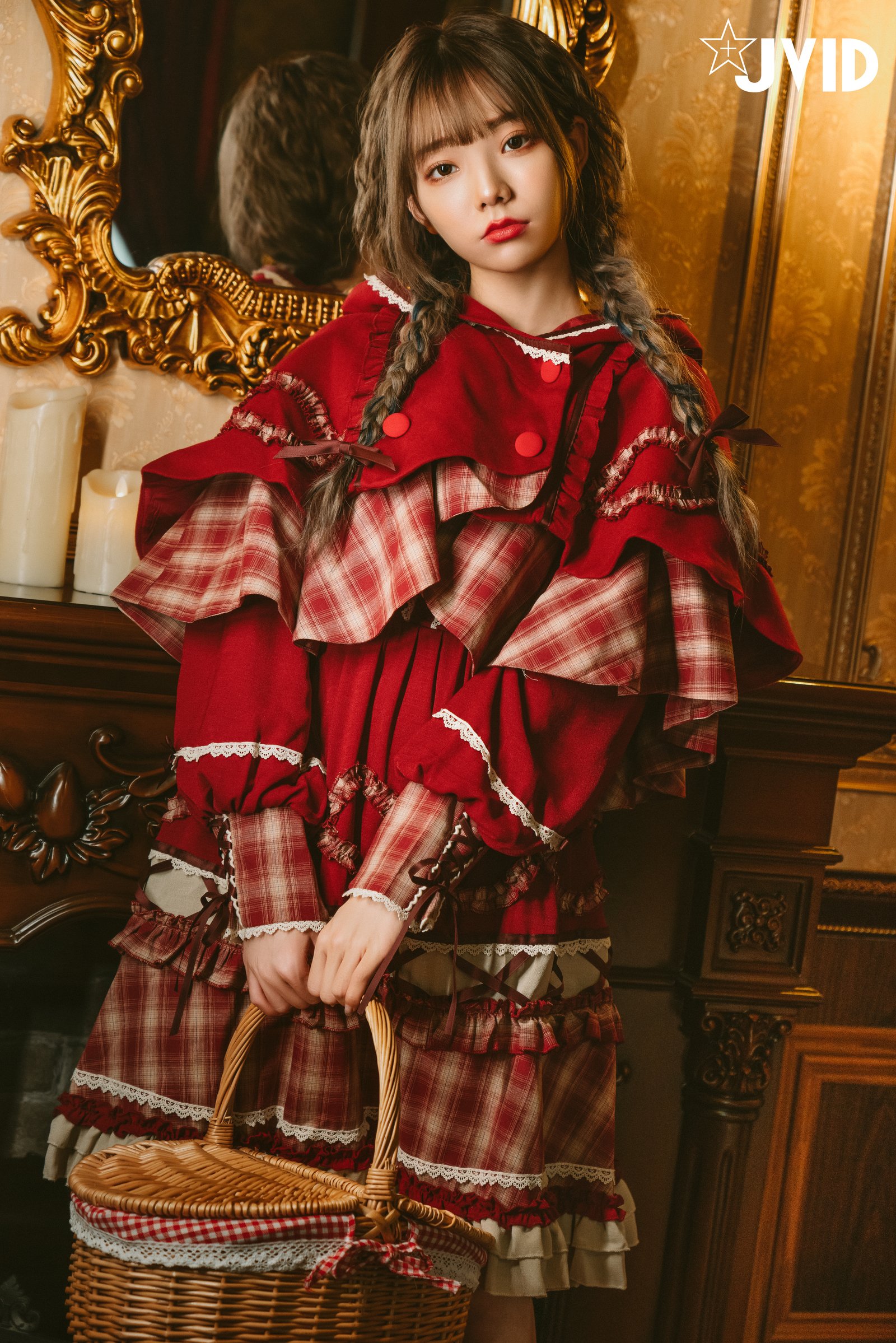 啾啾小公主_Red Riding Hood Seducing the Wolf (P)