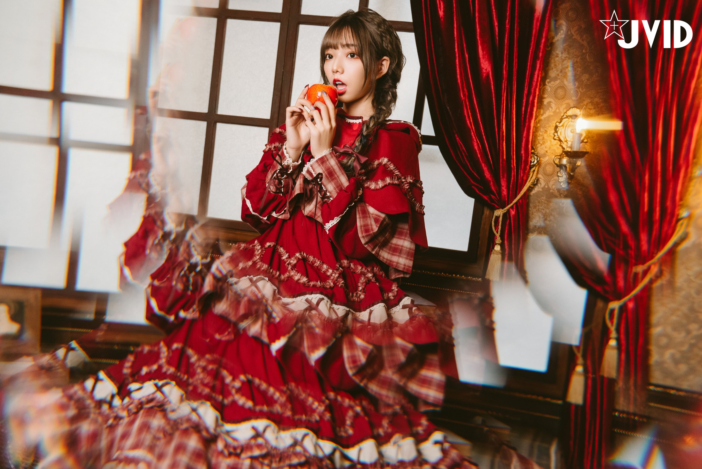 Jiu Jiu Little Princess: Red Riding Hood Seducing the Wolf (P)