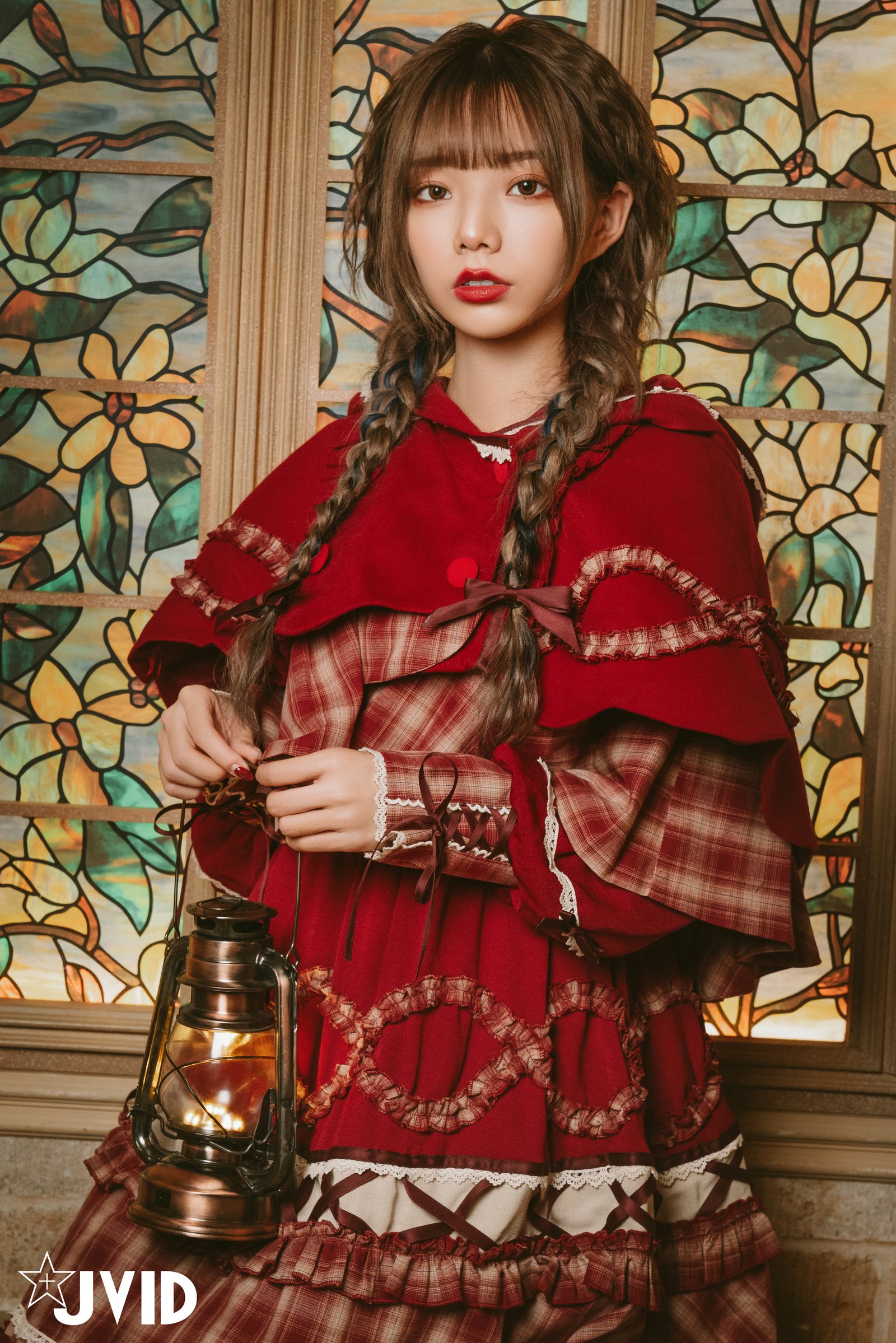 Jiu Jiu Little Princess: Red Riding Hood Seducing the Wolf (P)