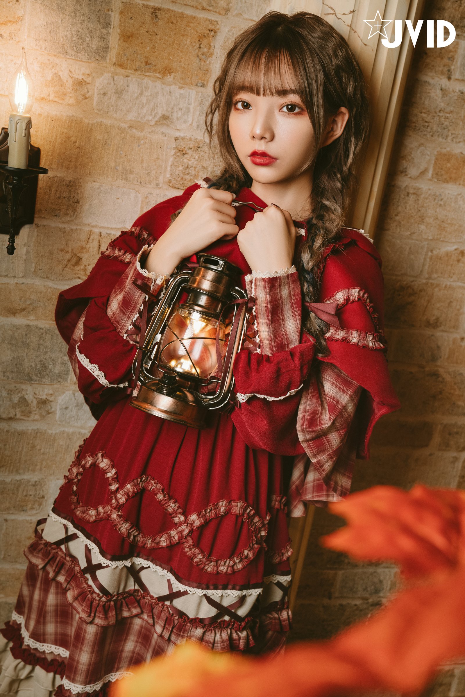 Jiu Jiu Little Princess: Red Riding Hood Seducing the Wolf (P)