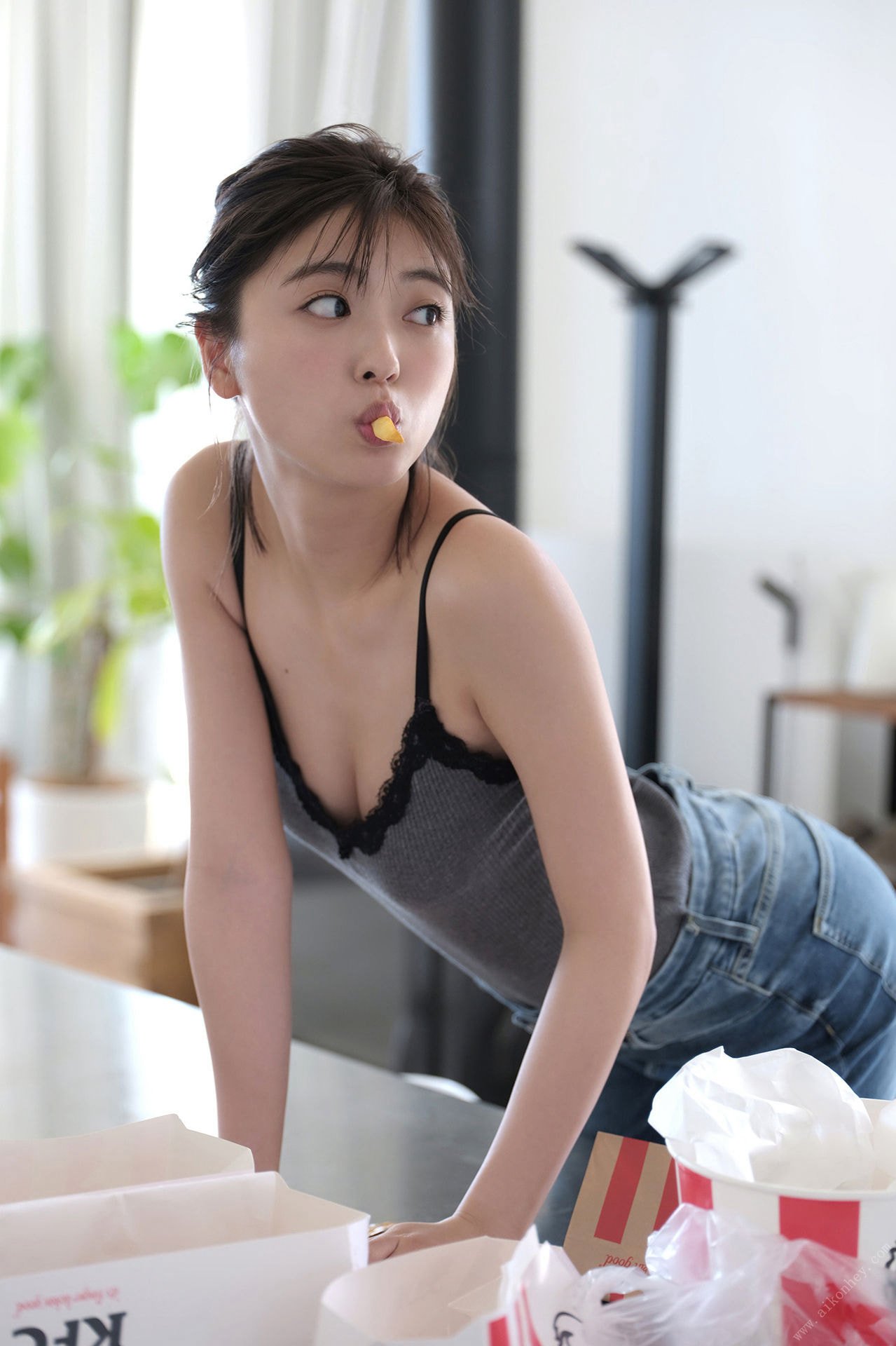 工藤美桜 閃耀著…… FRIDAY數位攝影集