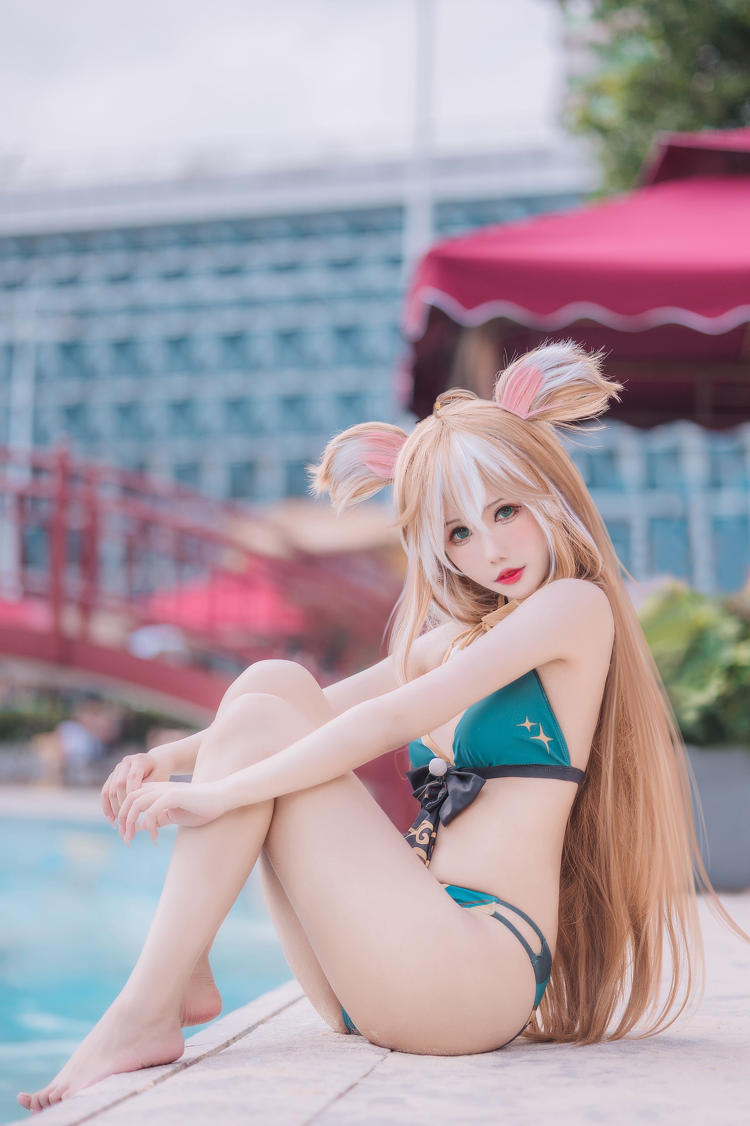 เซียนนีเว่ย ชีนา นางสาว ชุดว่ายน้ำ