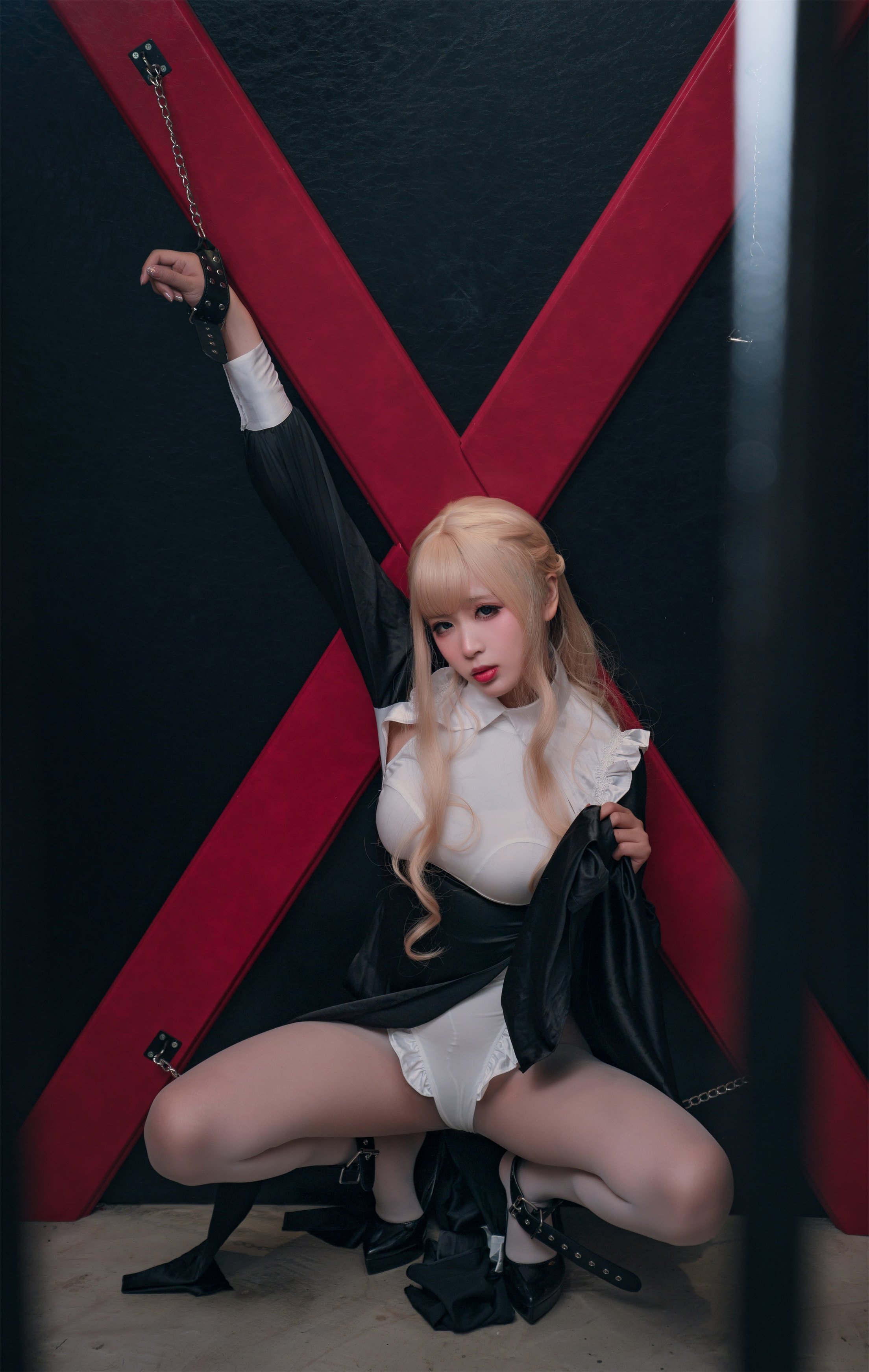 Xuan Xiao Xuejie - Nun