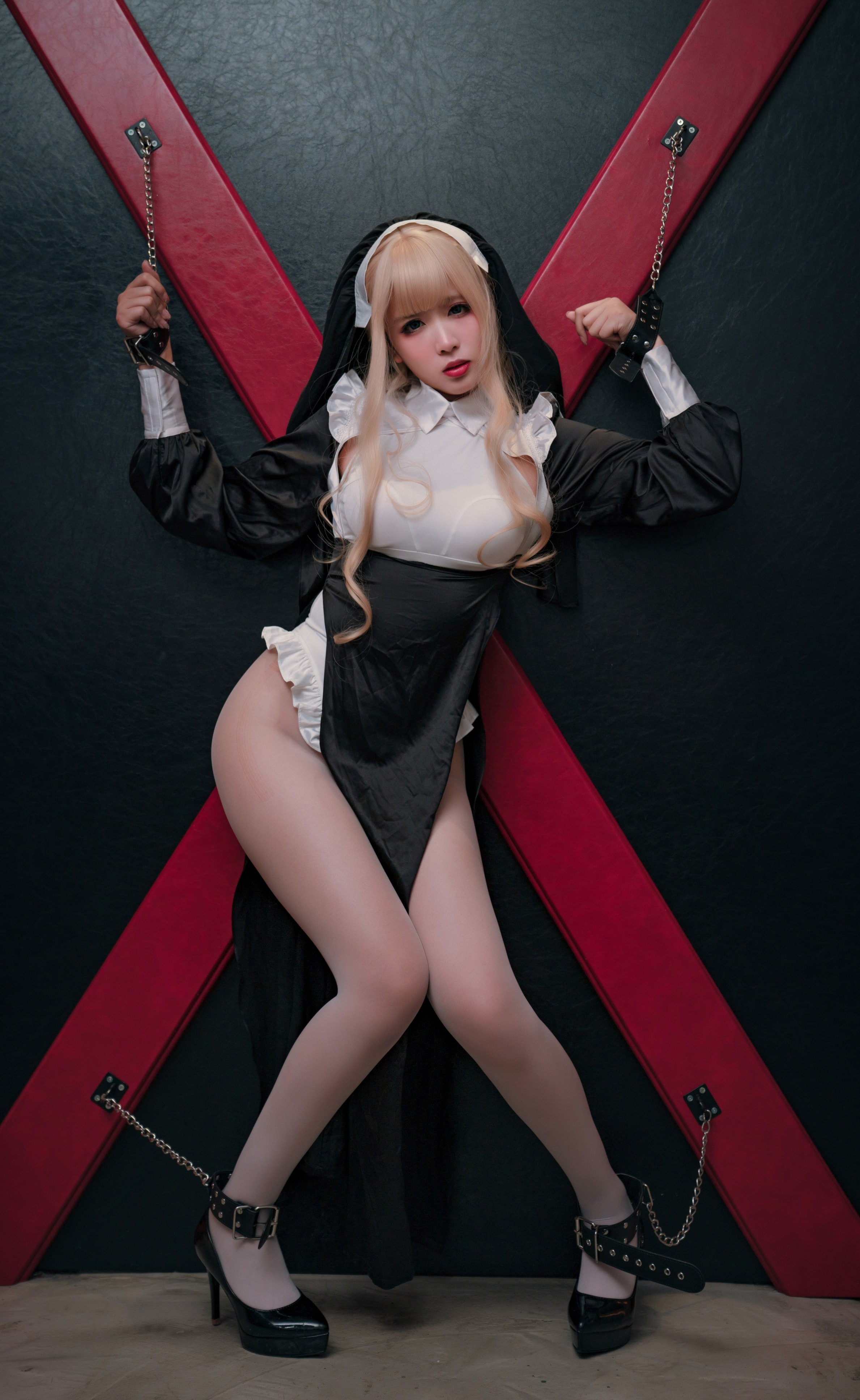 Xuan Xiao Xuejie - Nun