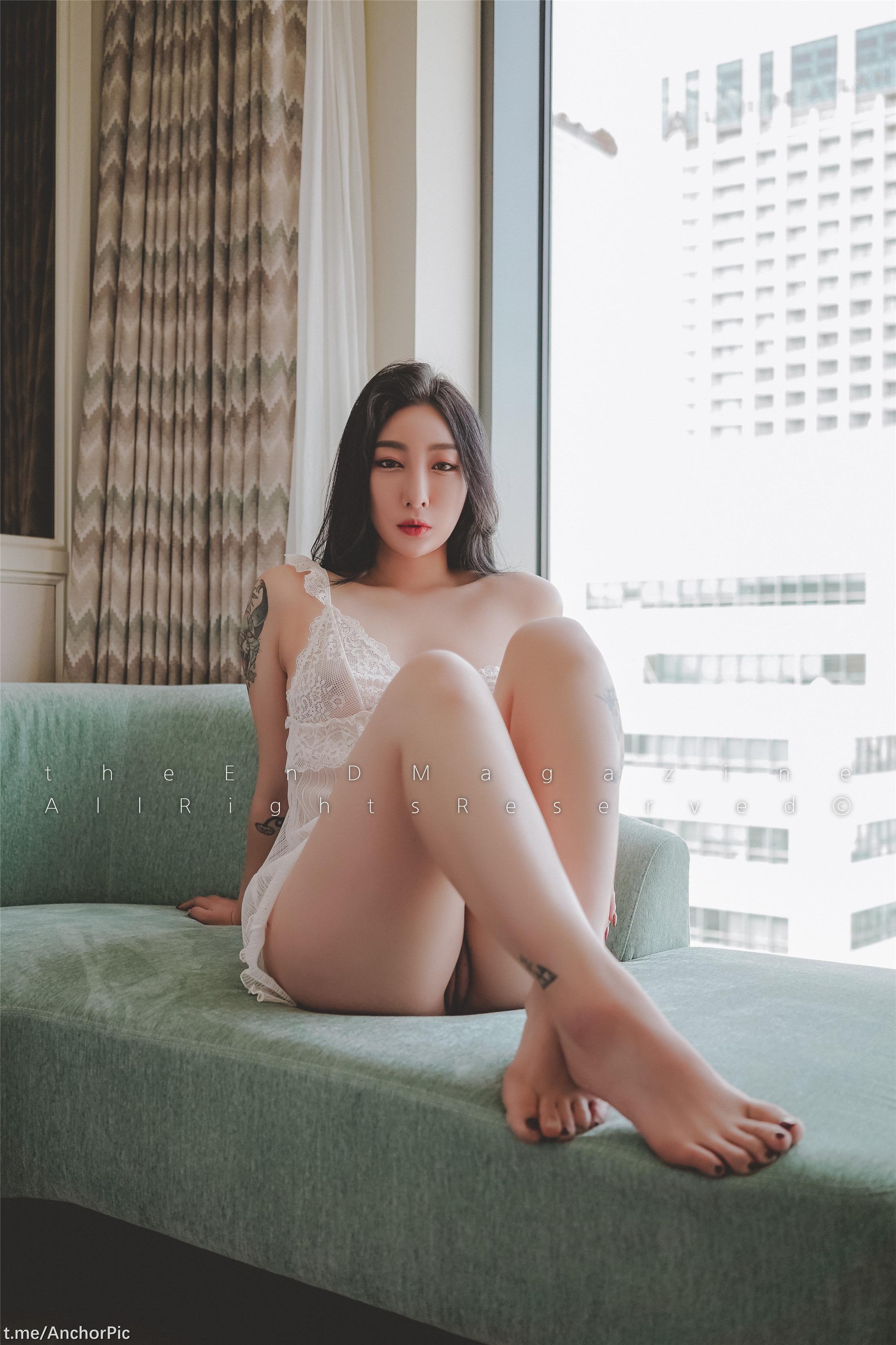 The End Magazine Work 205P