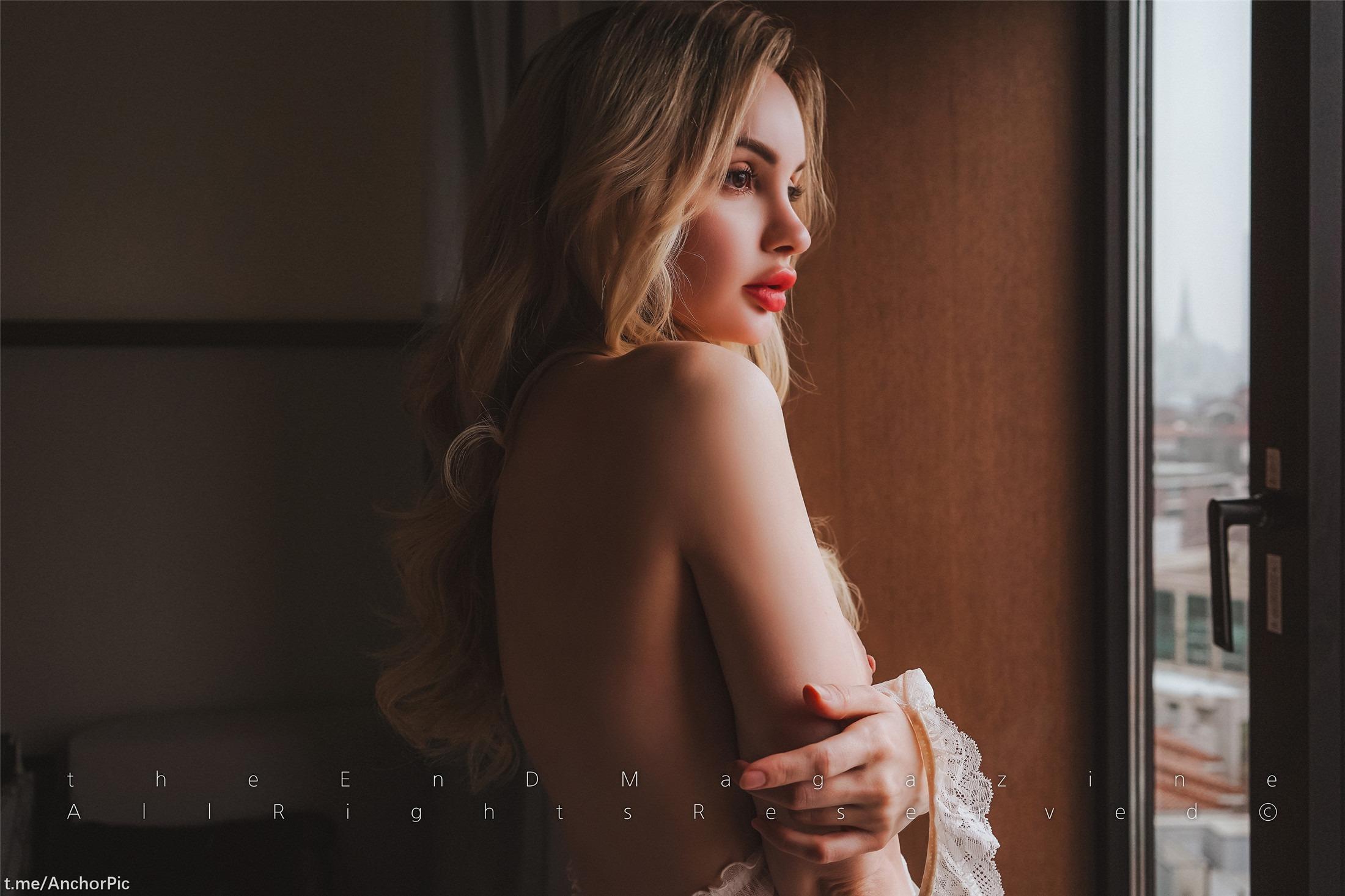 The End Magazine Work 205P